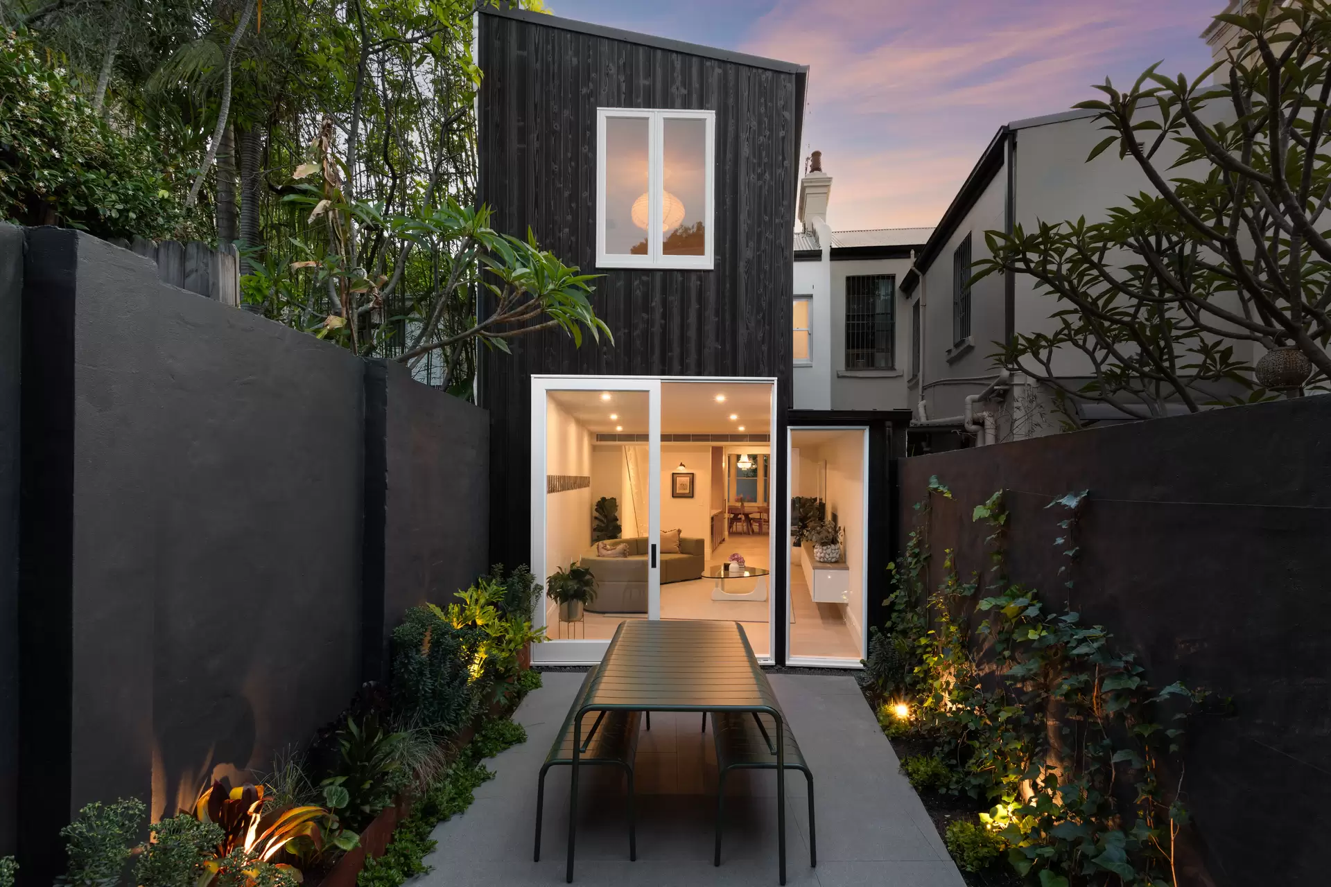 68 Fitzroy Street, Surry Hills Sold by Sydney Sotheby's International Realty - image 1