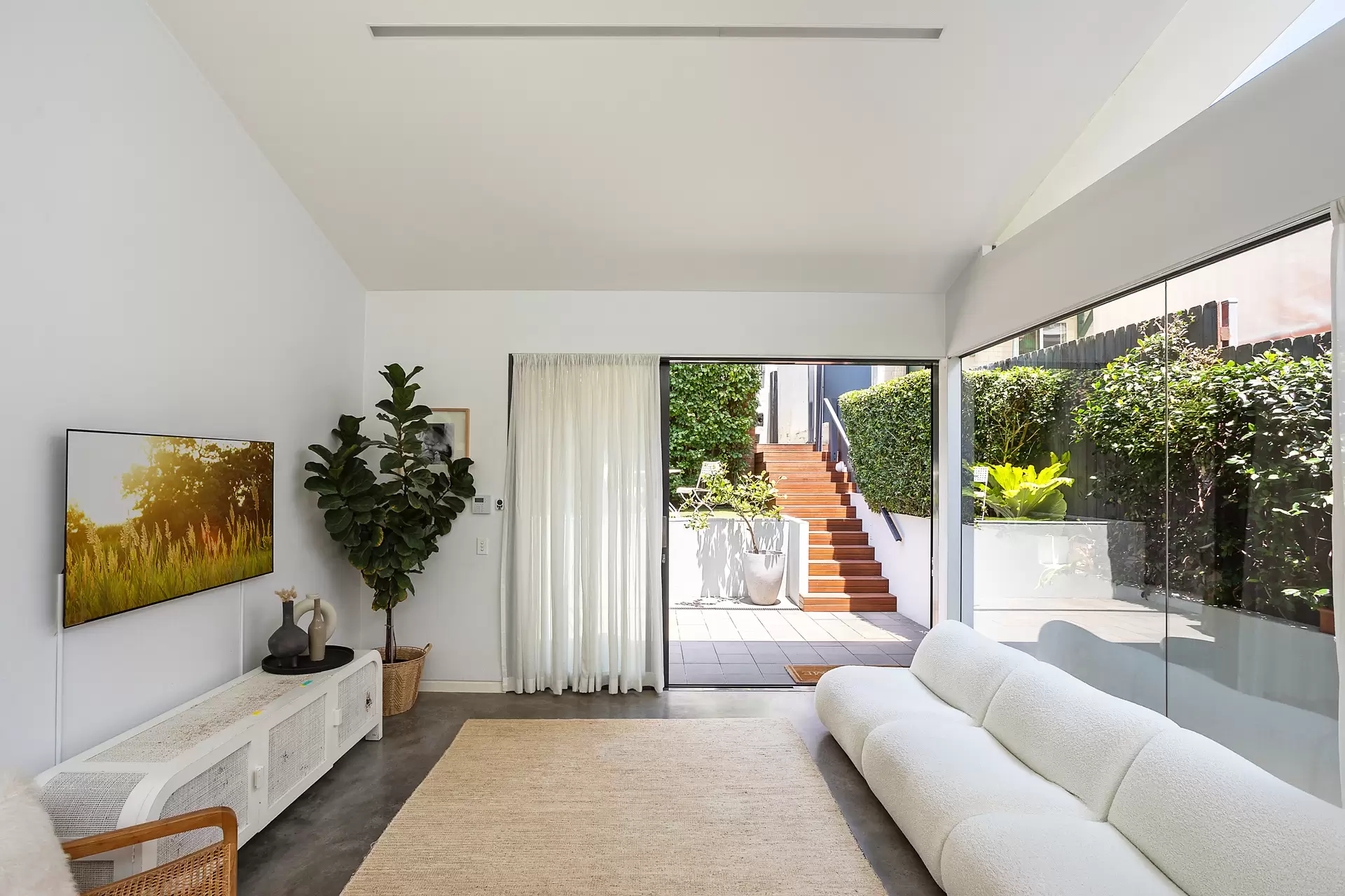 11 Ewell Street, Bondi Sold by Sydney Sotheby's International Realty - image 4