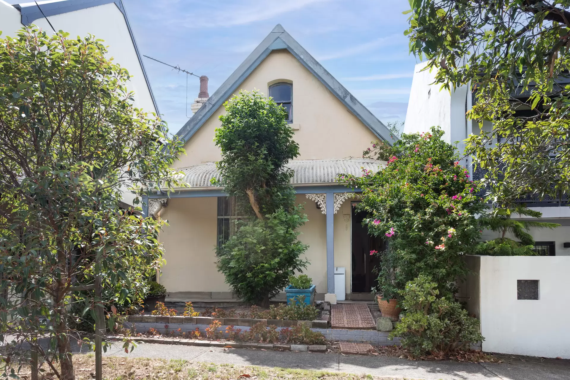 96 St James Road, Bondi Junction Sold by Sydney Sotheby's International Realty - image 1
