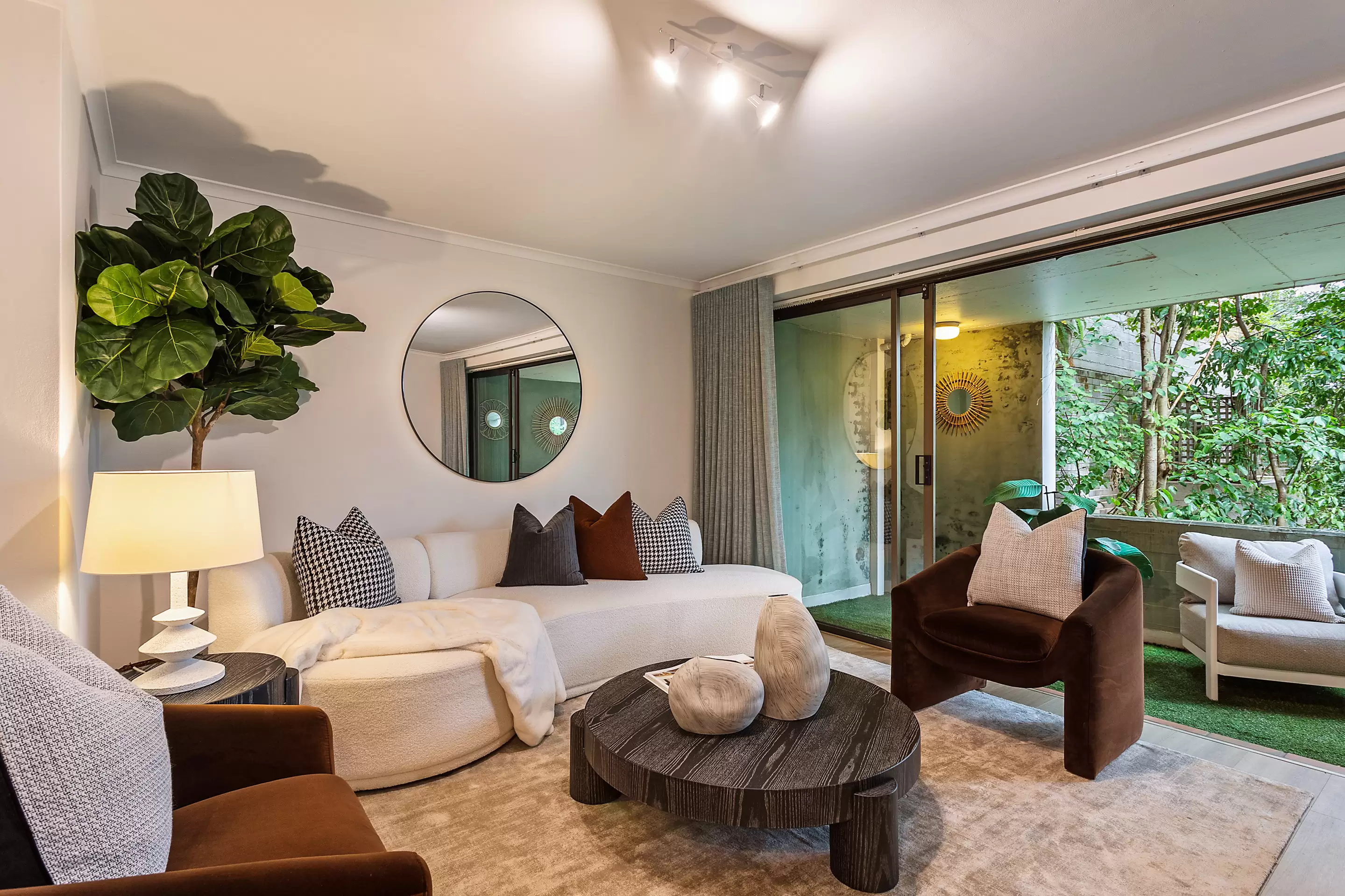 38/110 Cascade Street, Paddington Sold by Sydney Sotheby's International Realty - image 2
