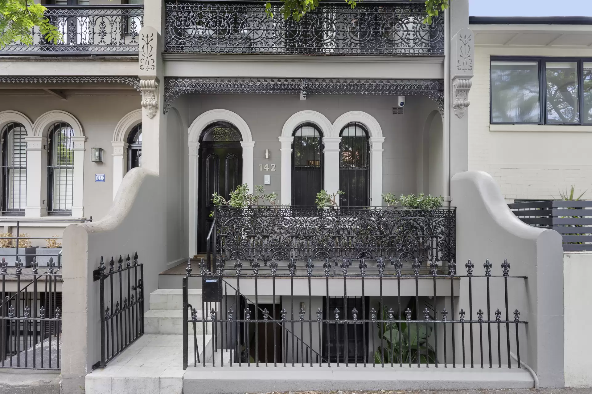 142 Hargrave Street, Paddington Sold by Sydney Sotheby's International Realty - image 1