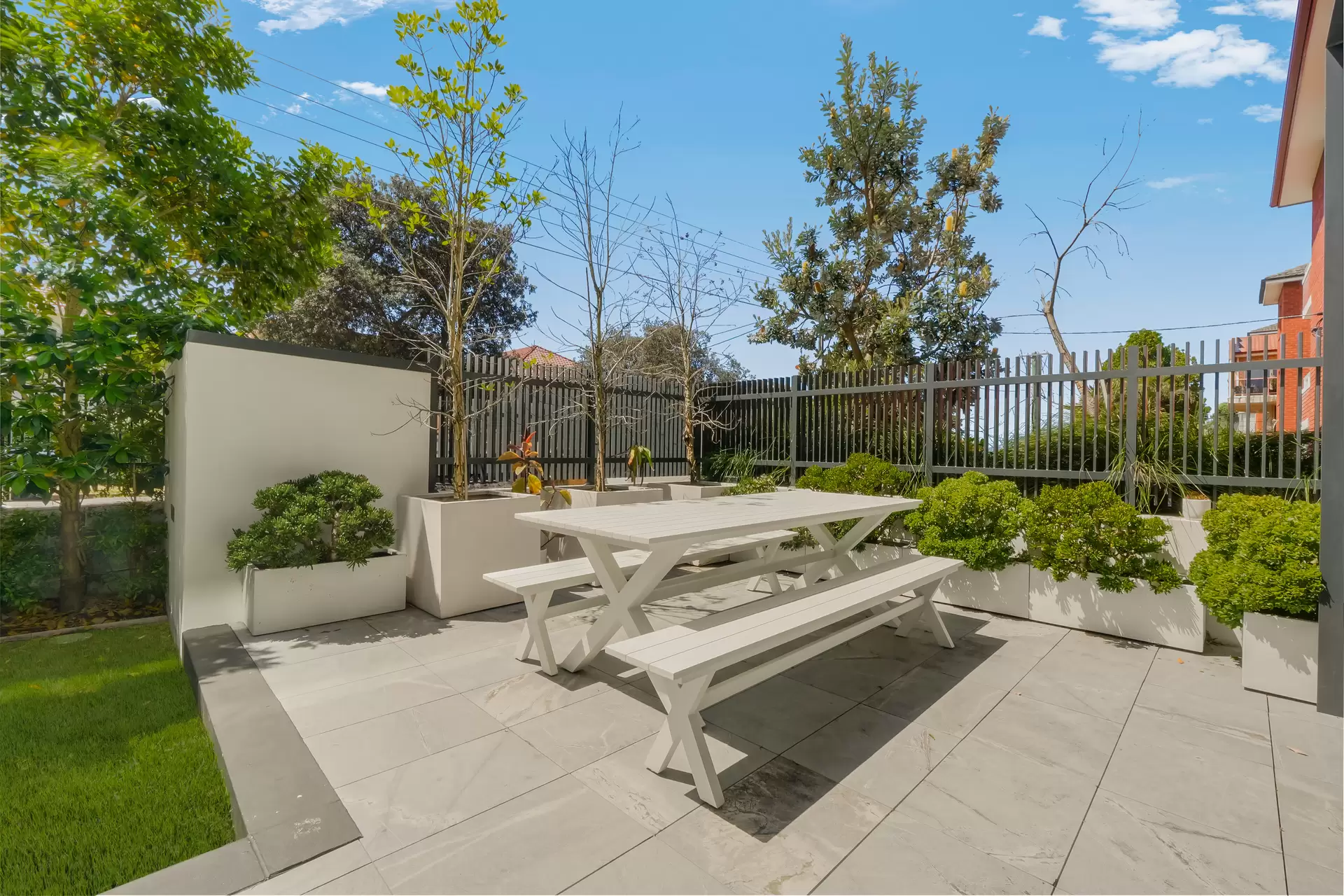 2/48 Dudley Street, Coogee Sold by Sydney Sotheby's International Realty - image 1