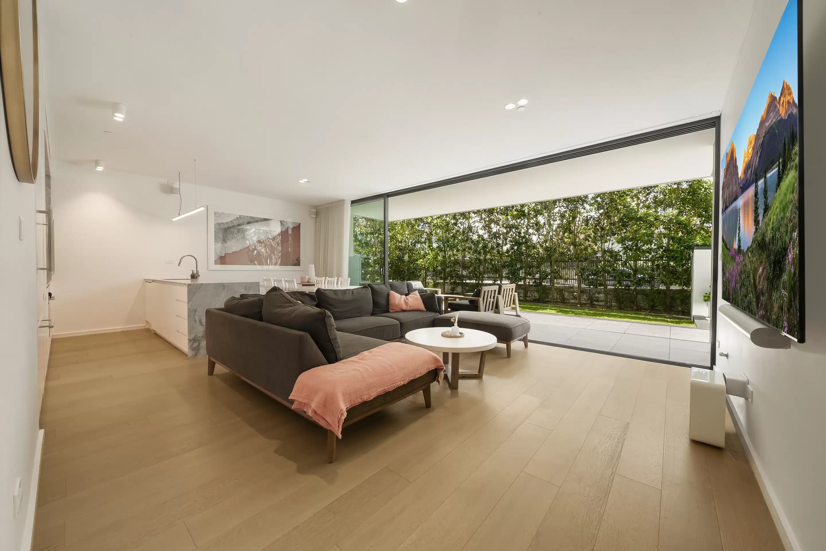 2/48 Dudley Street, Coogee Sold by Sydney Sotheby's International Realty - image 3