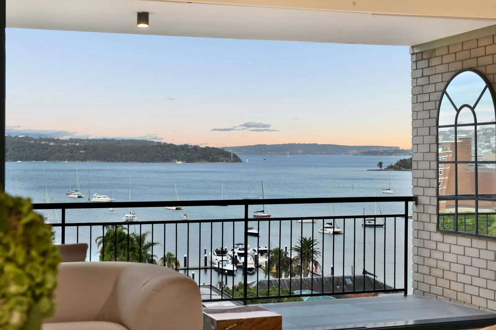 5B/20-22 Onslow Avenue, Elizabeth Bay Sold by Sydney Sotheby's International Realty - image 2