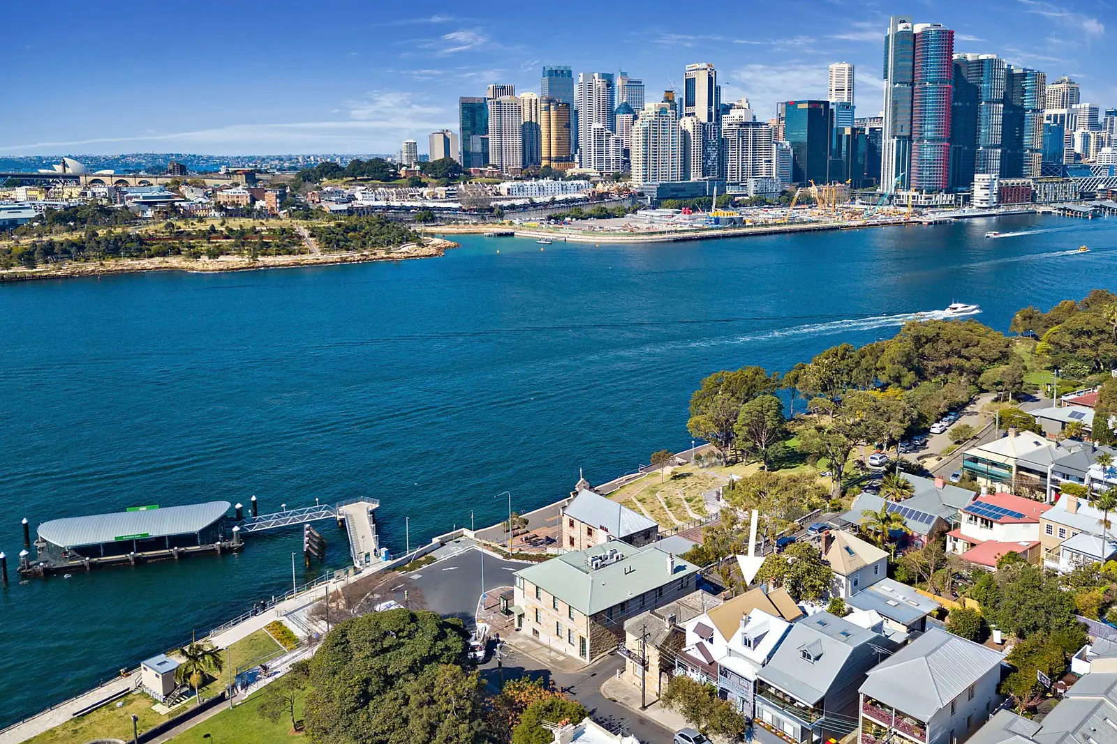 14 Darling Street, Balmain East Sold by Sydney Sotheby's International Realty - image 2
