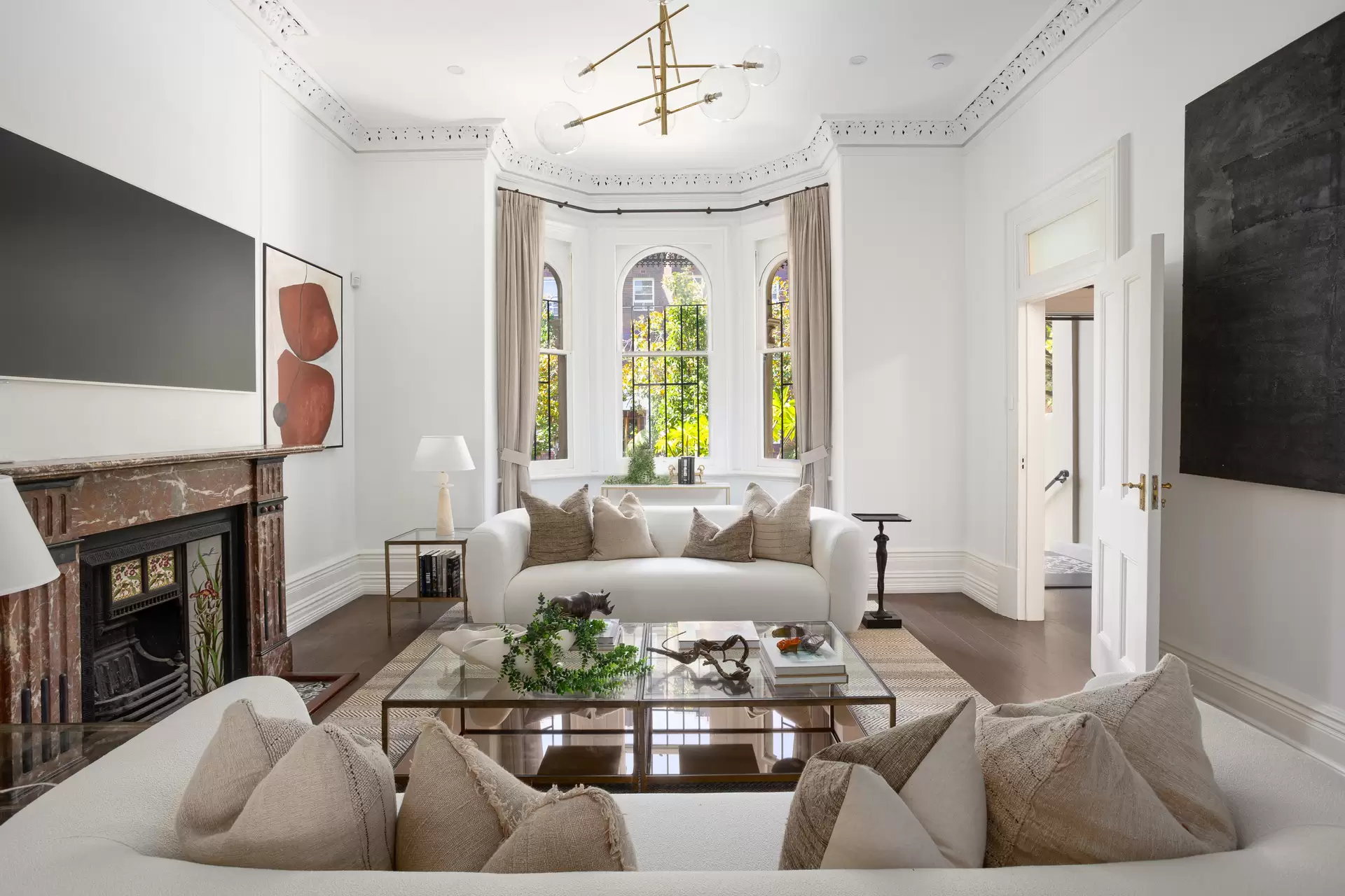 5 McDonald Street, Potts Point Sold by Sydney Sotheby's International Realty - image 1