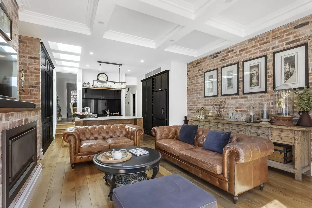74 Great Buckingham Street, Redfern Sold by Sydney Sotheby's International Realty - image 2