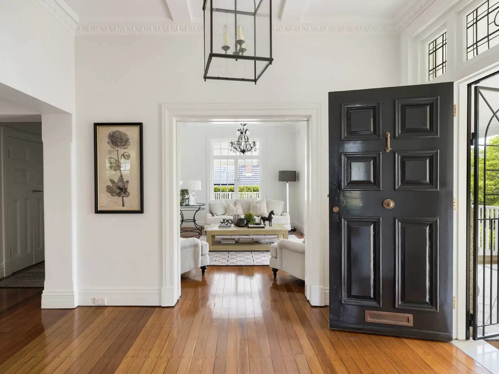 30 Powell Street, Killara Sold by Sydney Sotheby's International Realty - image 3