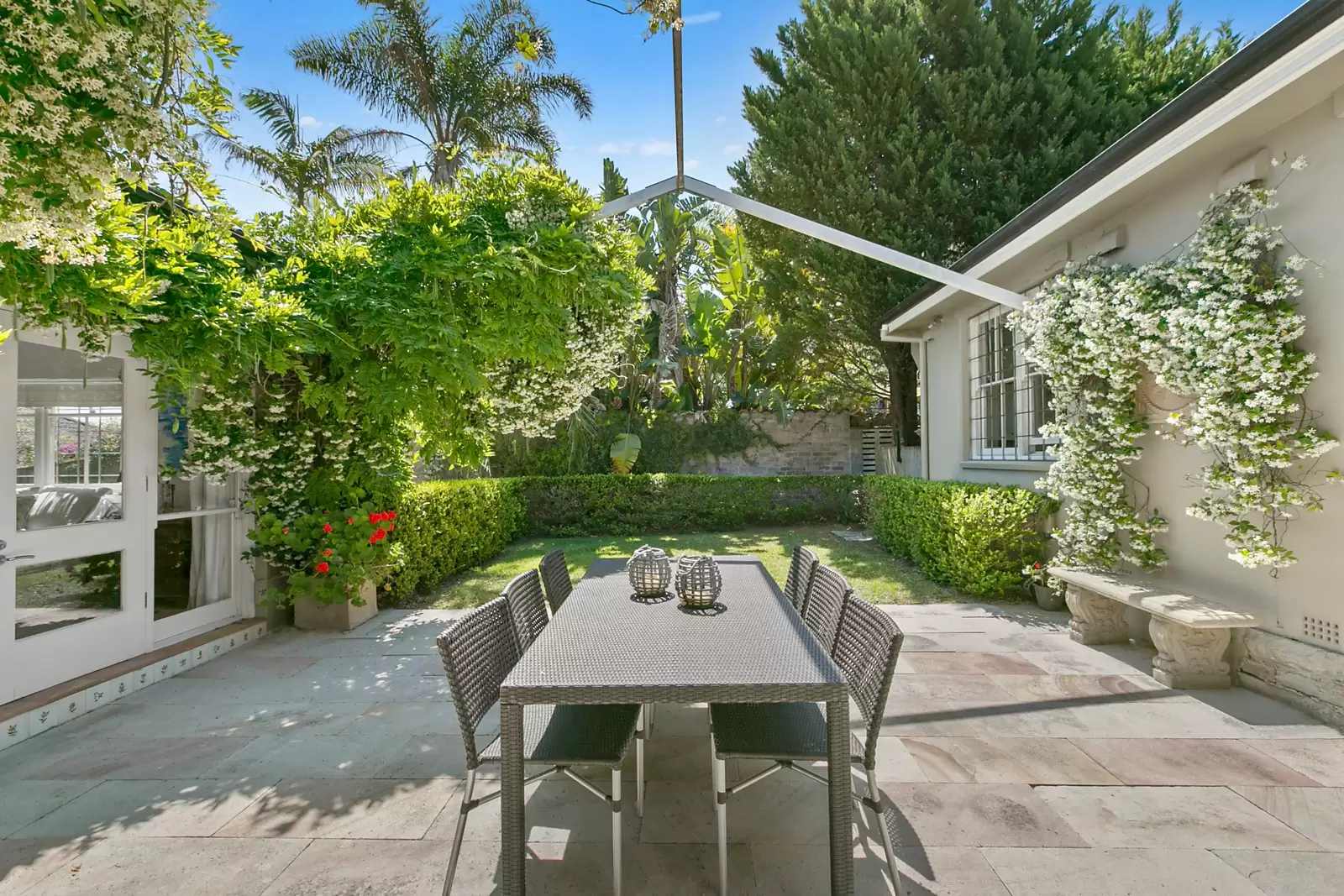 30 Fitzwilliam Road, Vaucluse Sold by Sydney Sotheby's International Realty - image 13