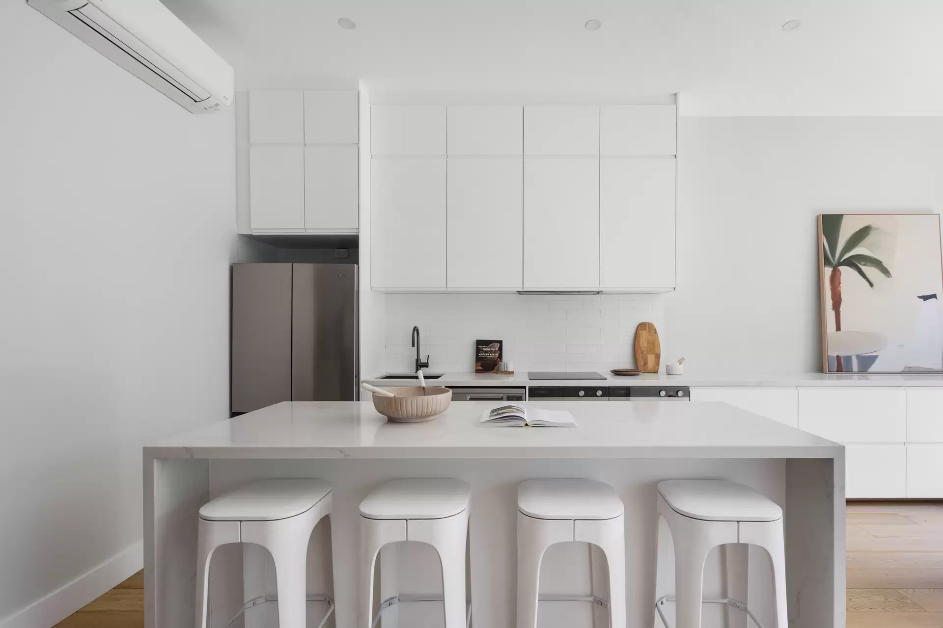 10 Thurlow Street, Redfern Sold by Sydney Sotheby's International Realty - image 1