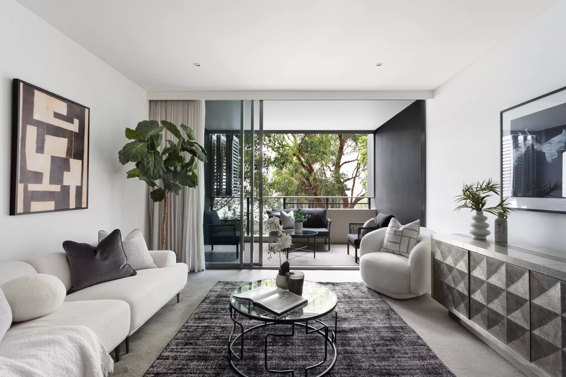 216/50 McLachlan Avenue, Darlinghurst Sold by Sydney Sotheby's International Realty - image 1