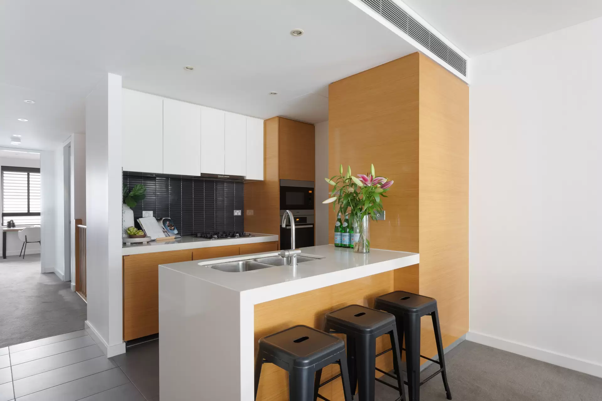 216/50 McLachlan Avenue, Darlinghurst Sold by Sydney Sotheby's International Realty - image 1