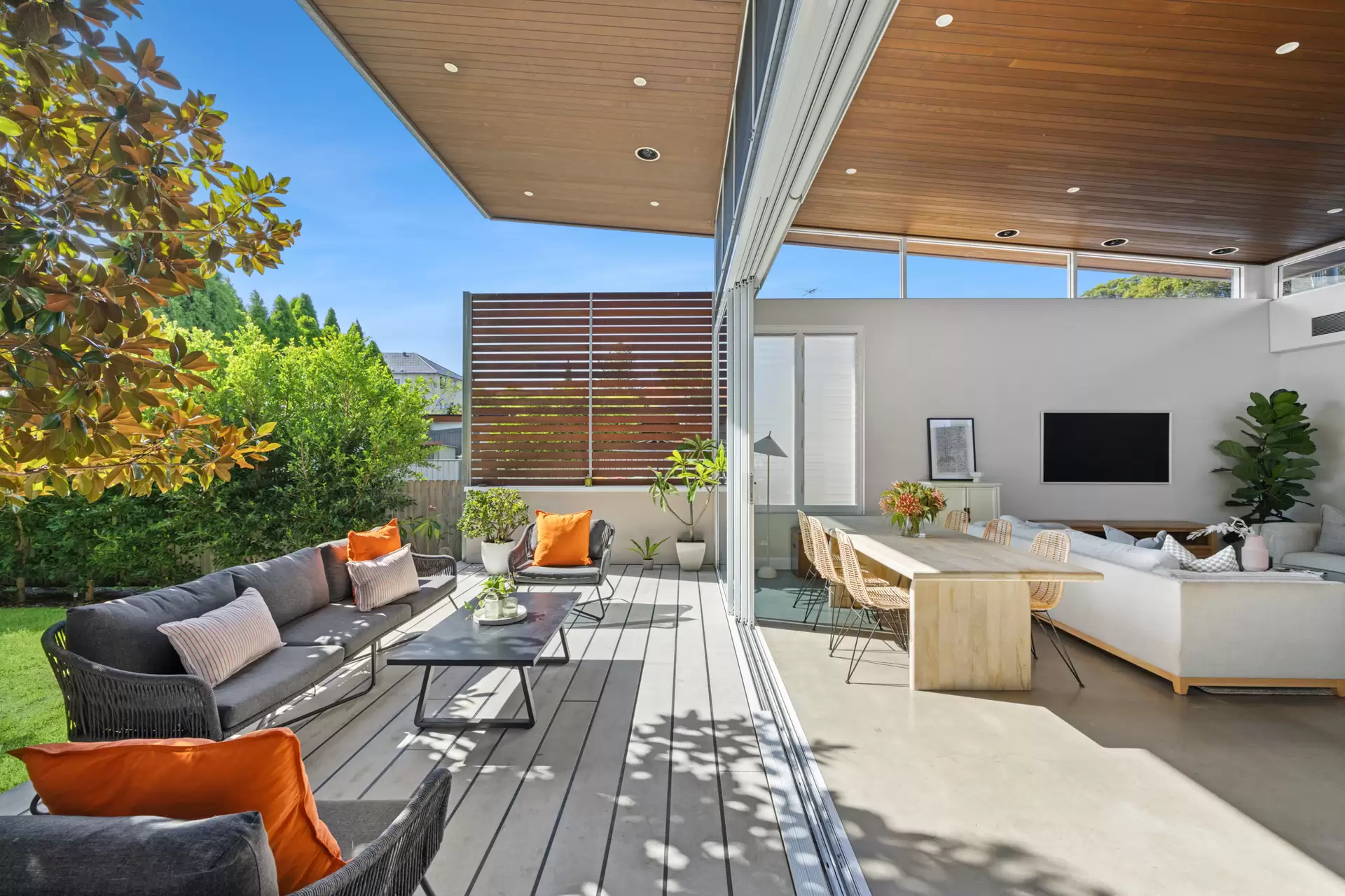 17 Lancaster Crescent, Kingsford Sold by Sydney Sotheby's International Realty - image 11