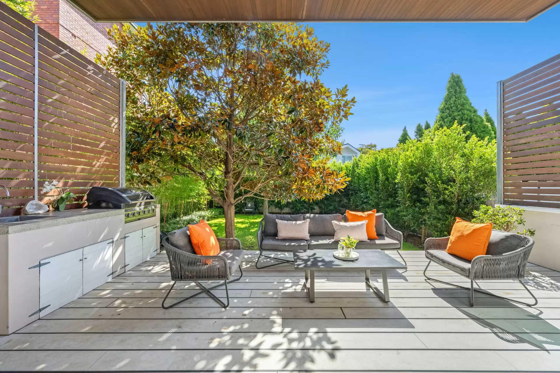 17 Lancaster Crescent, Kingsford Sold by Sydney Sotheby's International Realty - image 3