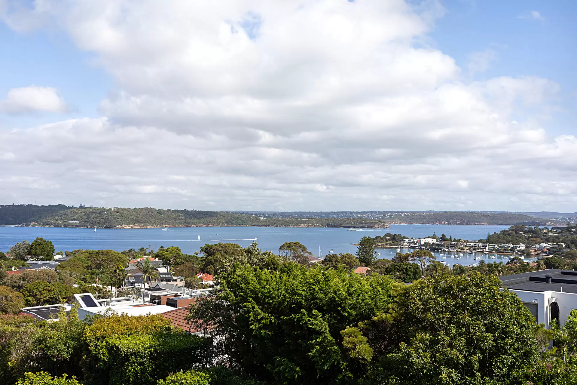 83 Kings Road, Vaucluse Sold by Sydney Sotheby's International Realty - image 1