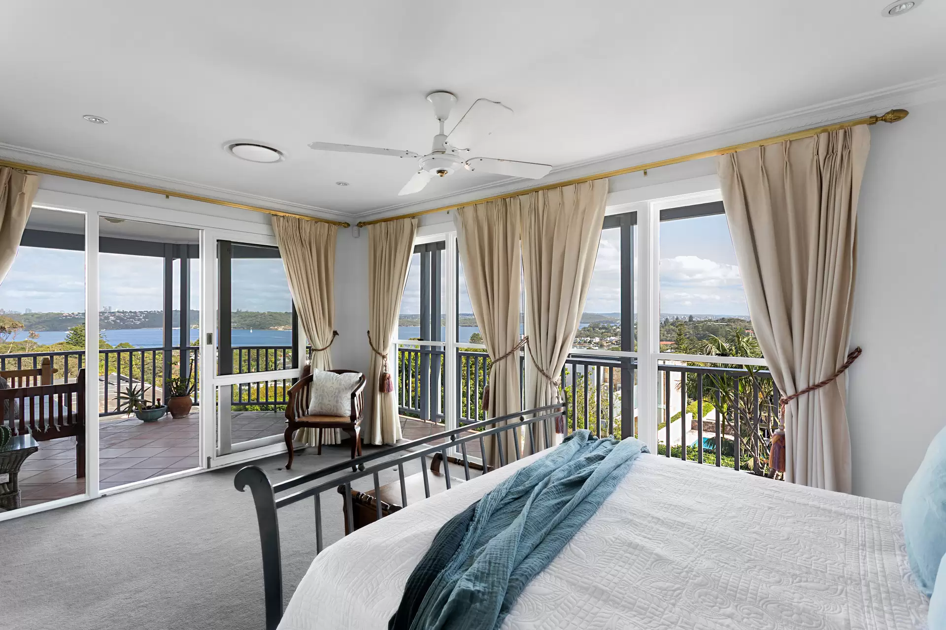 83 Kings Road, Vaucluse Sold by Sydney Sotheby's International Realty - image 1
