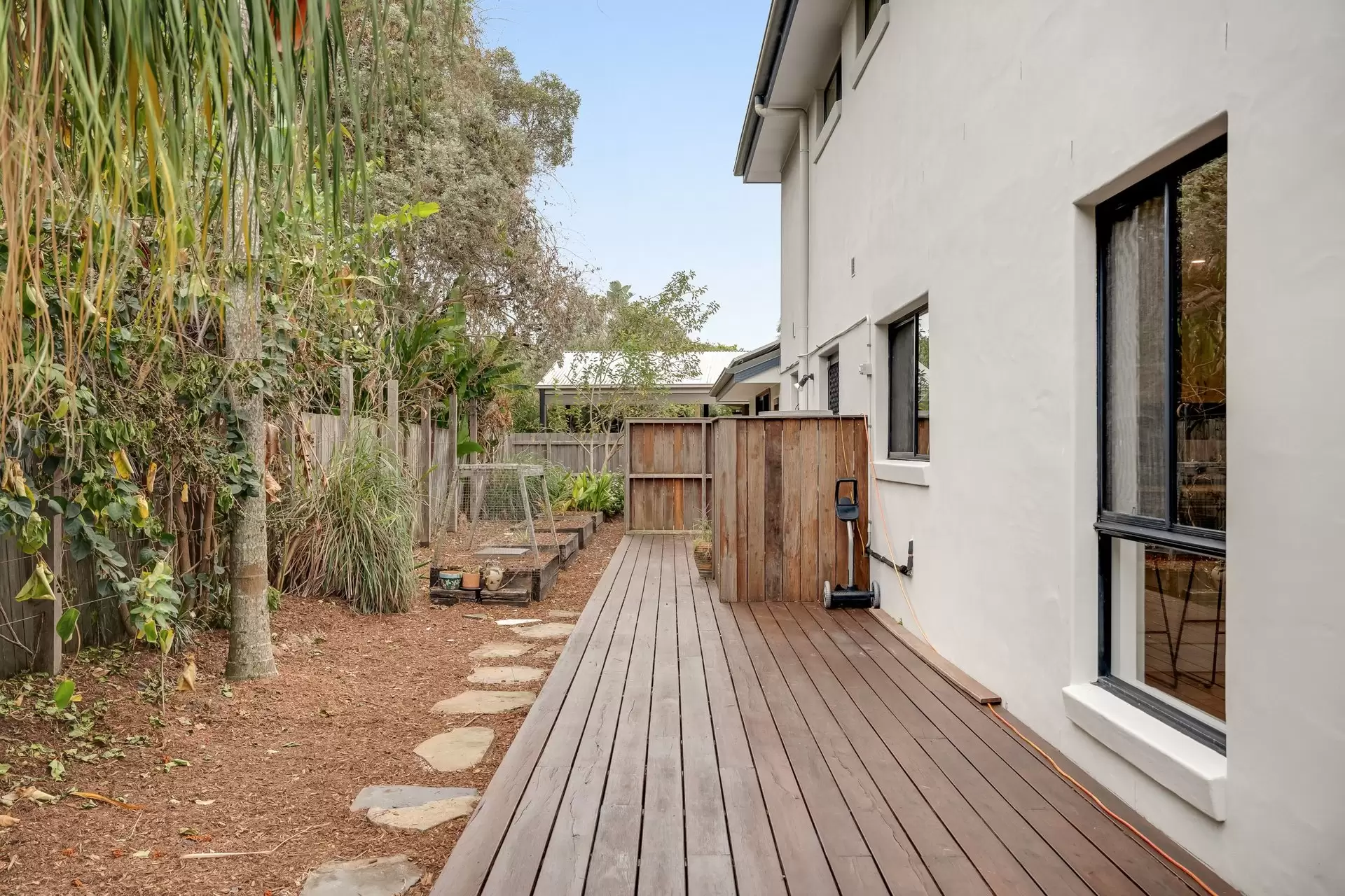 4 Dugun Court, Ocean Shores Sold by Sydney Sotheby's International Realty - image 20