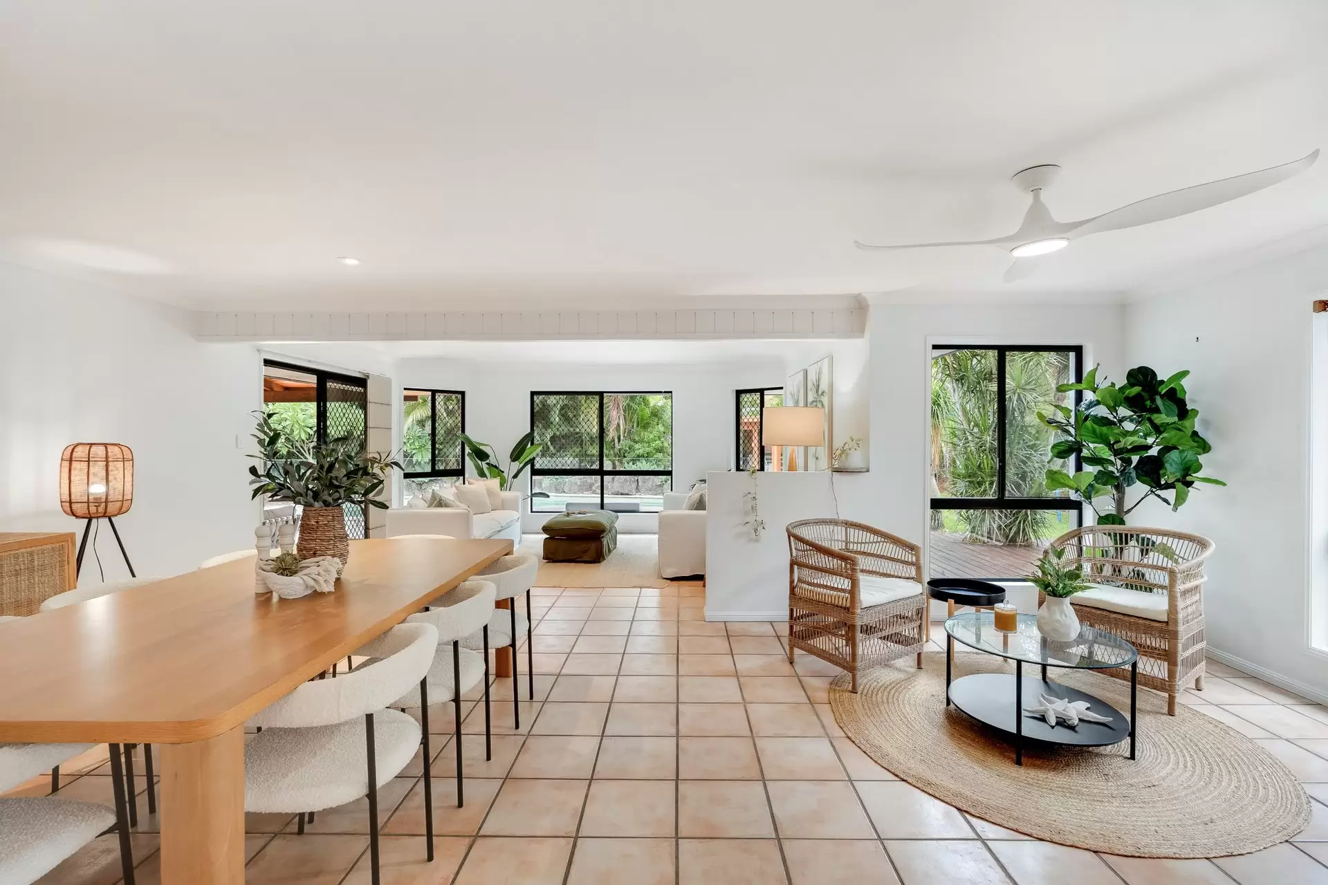 4 Dugun Court, Ocean Shores Sold by Sydney Sotheby's International Realty - image 5
