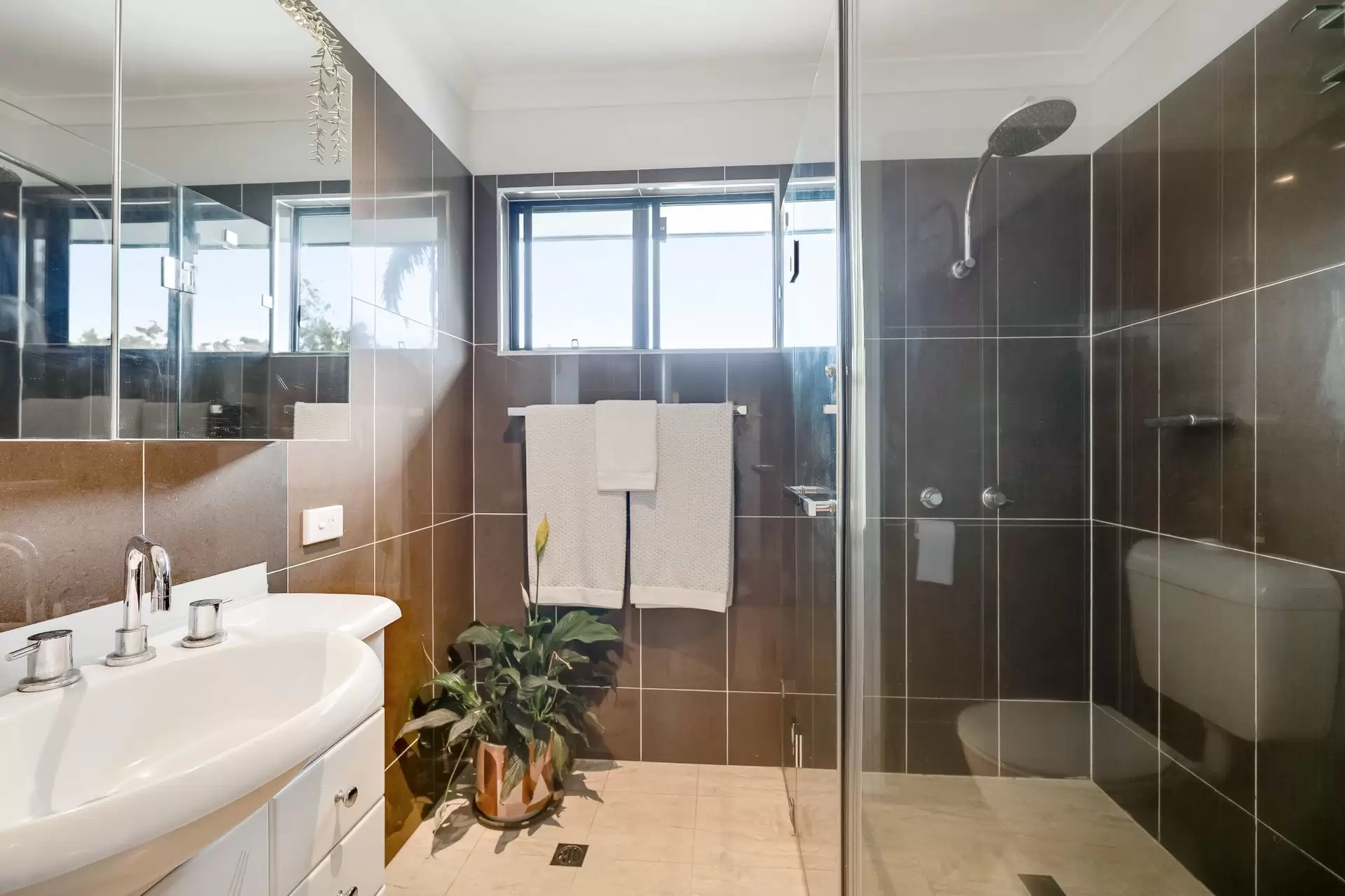 4 Dugun Court, Ocean Shores Sold by Sydney Sotheby's International Realty - image 11