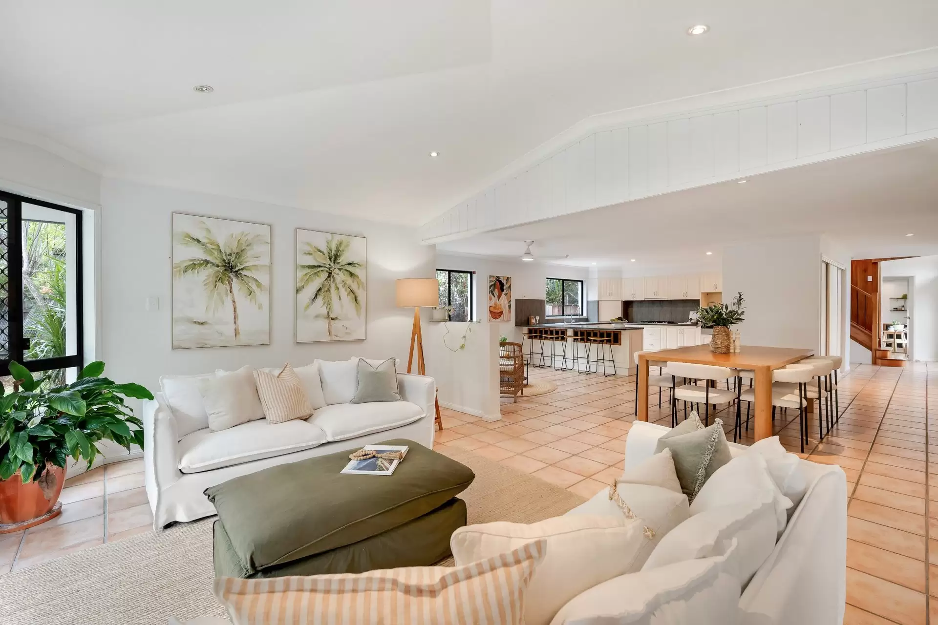 4 Dugun Court, Ocean Shores Sold by Sydney Sotheby's International Realty - image 4