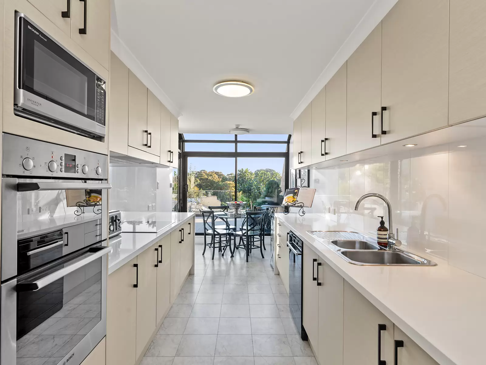 6, 170 Ocean Street, Edgecliff Sold by Sydney Sotheby's International Realty - image 6