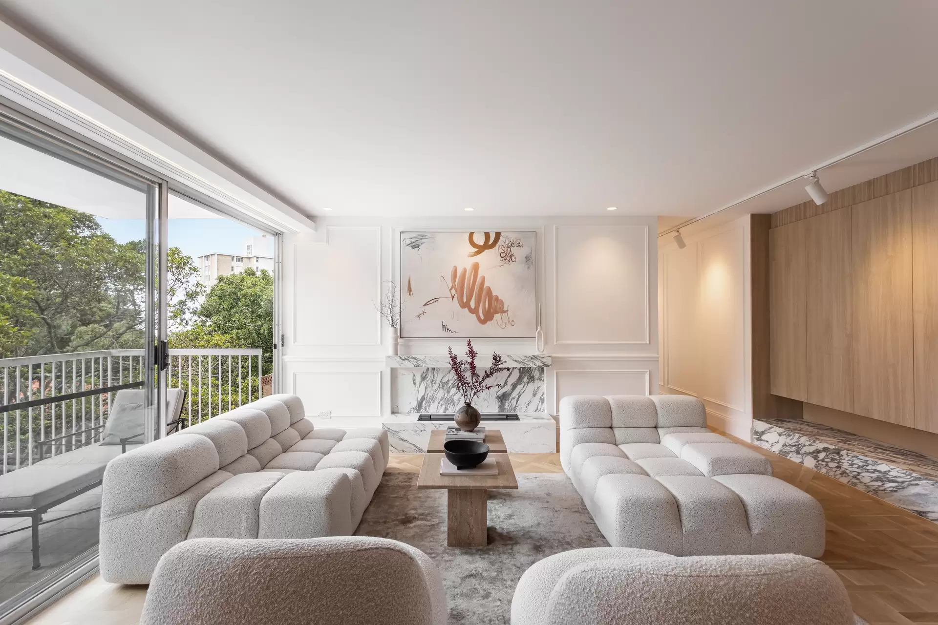 15/4 Mitchell Road, Darling Point For Sale by Sydney Sotheby's International Realty - image 1