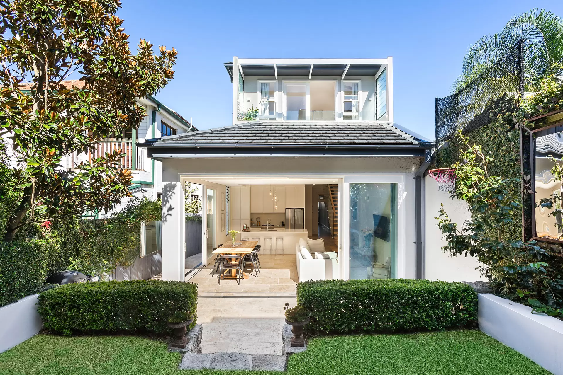 7 Park Avenue, Randwick Sold by Sydney Sotheby's International Realty - image 1