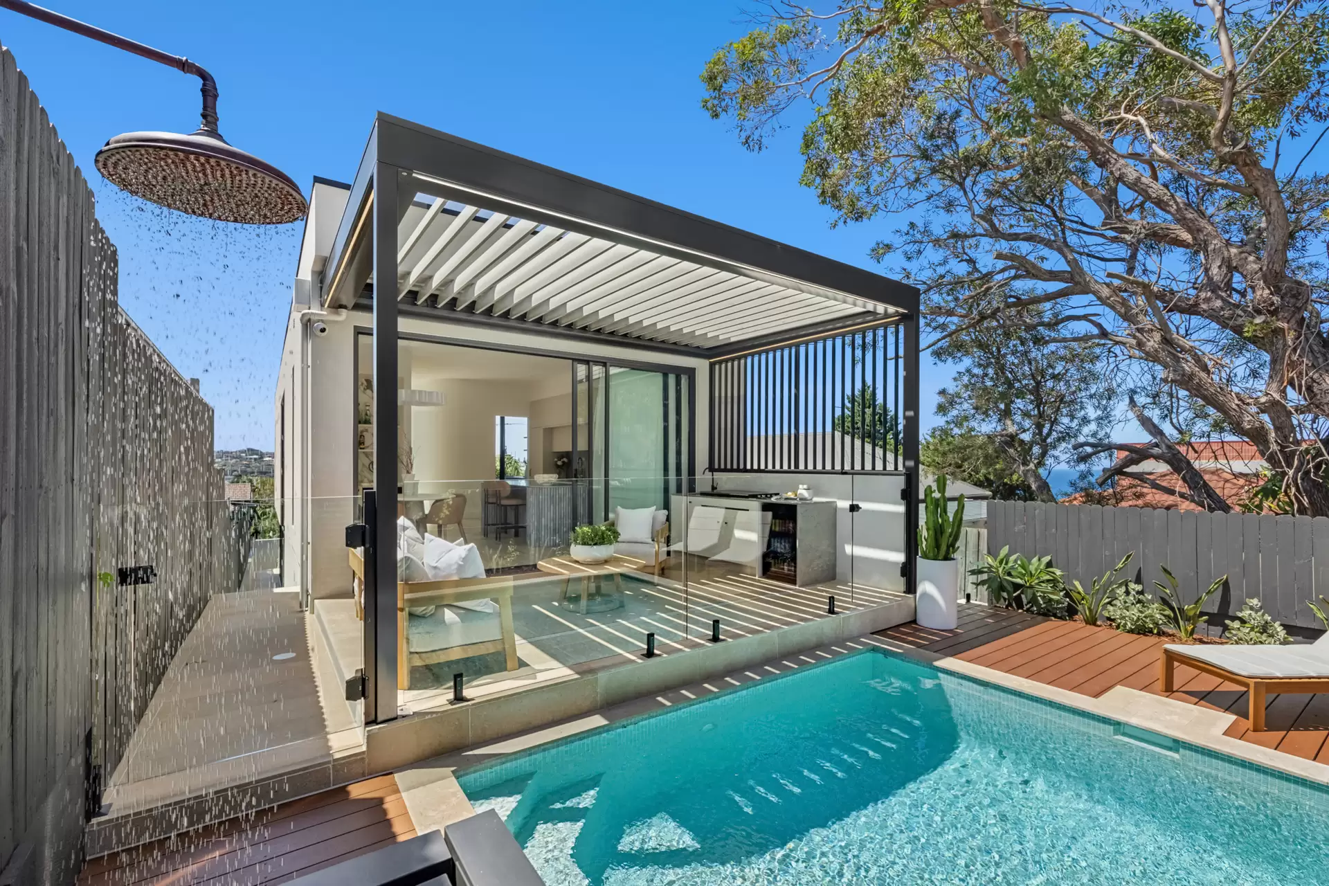 74 Dudley Street, Coogee Sold by Sydney Sotheby's International Realty - image 3