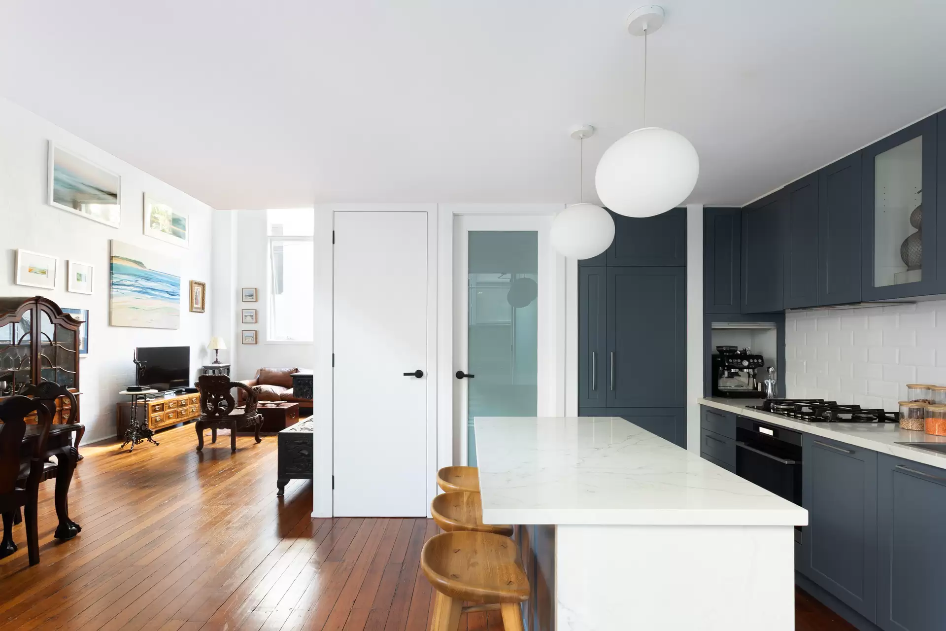 4/92-96 Albion Street, Surry Hills Sold by Sydney Sotheby's International Realty - image 1