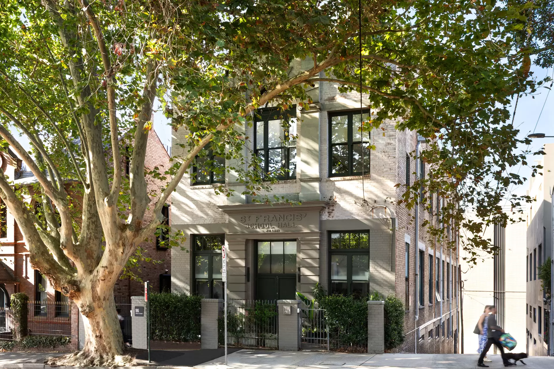4/92-96 Albion Street, Surry Hills Sold by Sydney Sotheby's International Realty - image 1