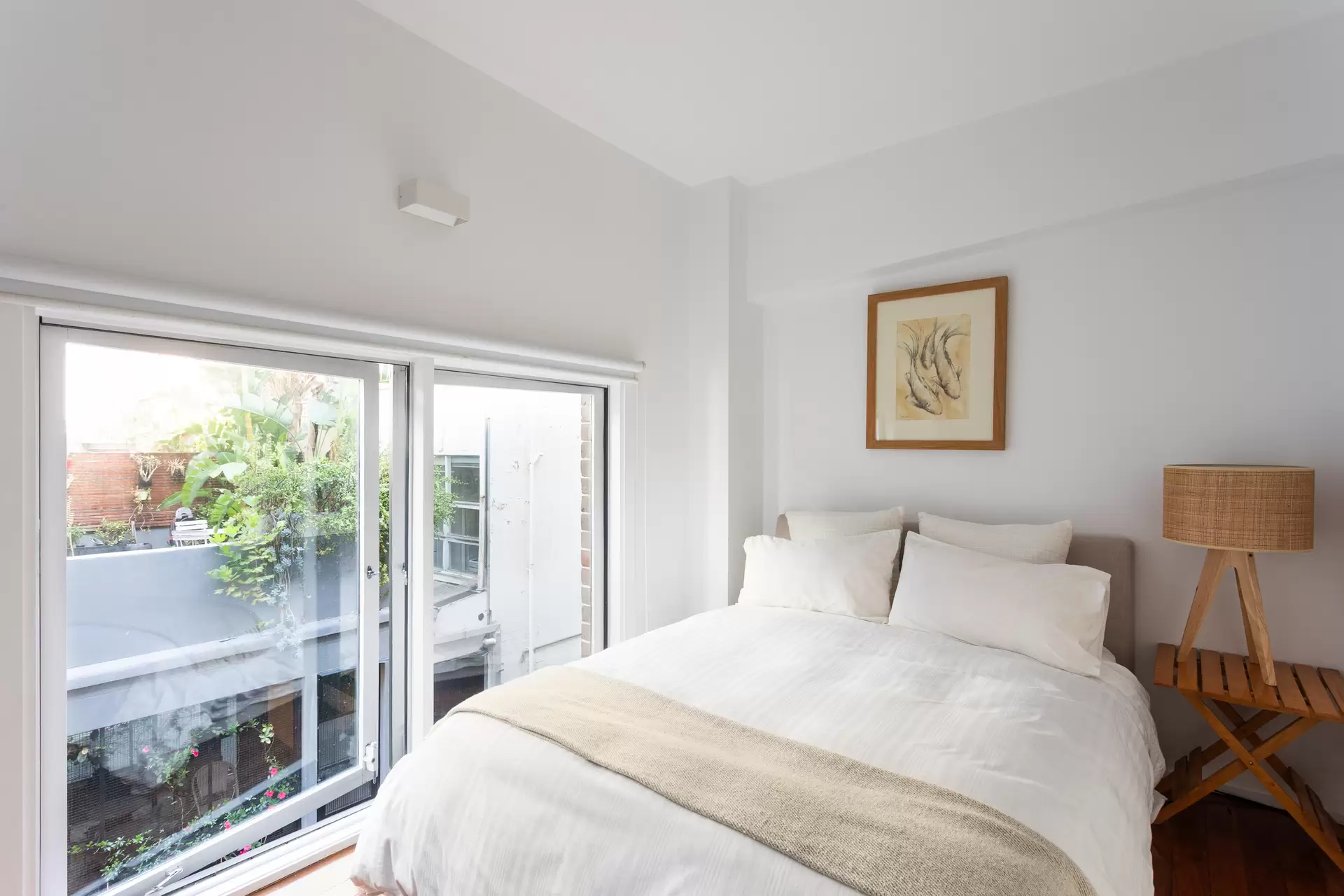 4/92-96 Albion Street, Surry Hills Sold by Sydney Sotheby's International Realty - image 1