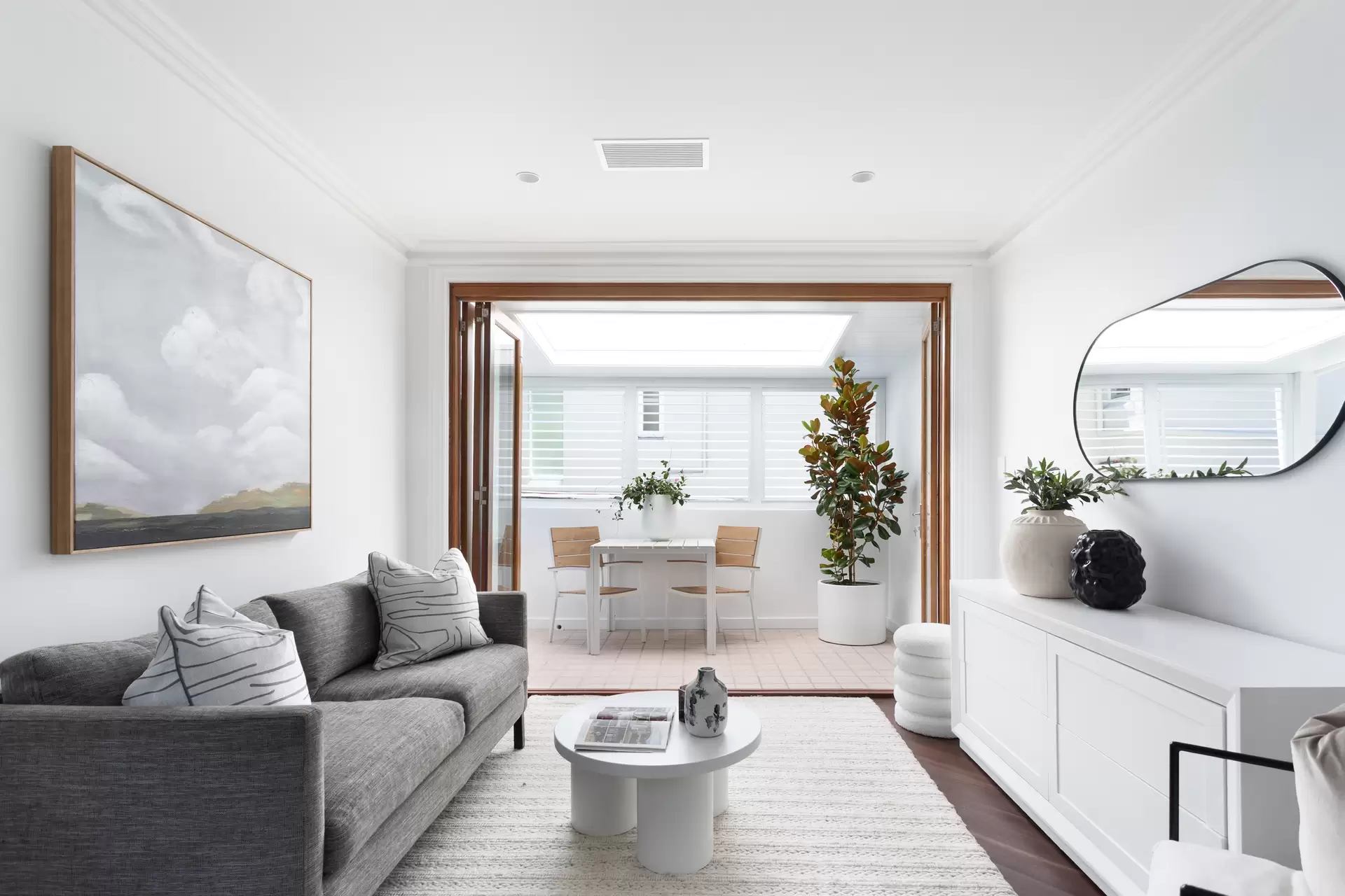 112 Wallis Street, Woollahra Sold by Sydney Sotheby's International Realty - image 1