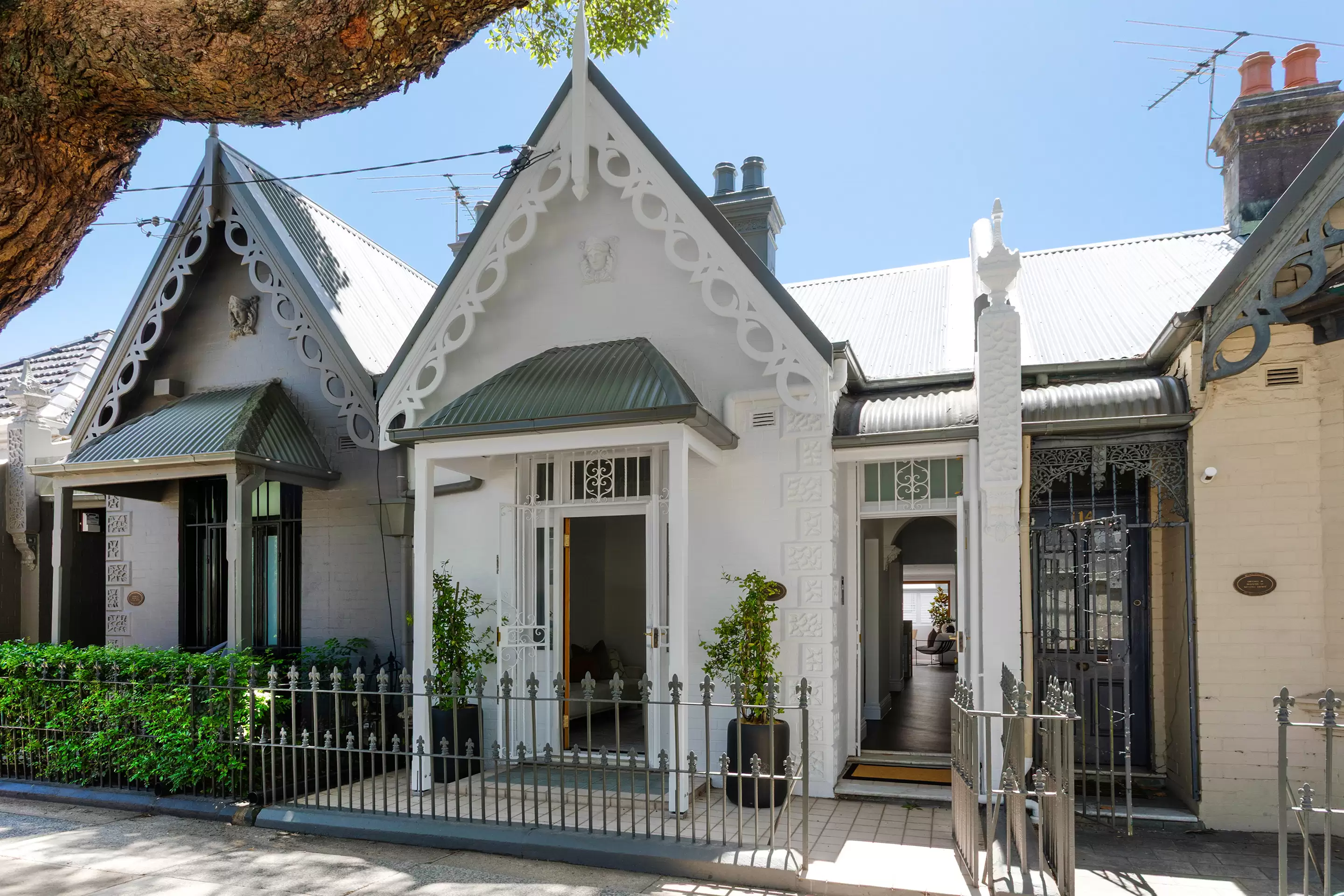 112 Wallis Street, Woollahra Sold by Sydney Sotheby's International Realty - image 1