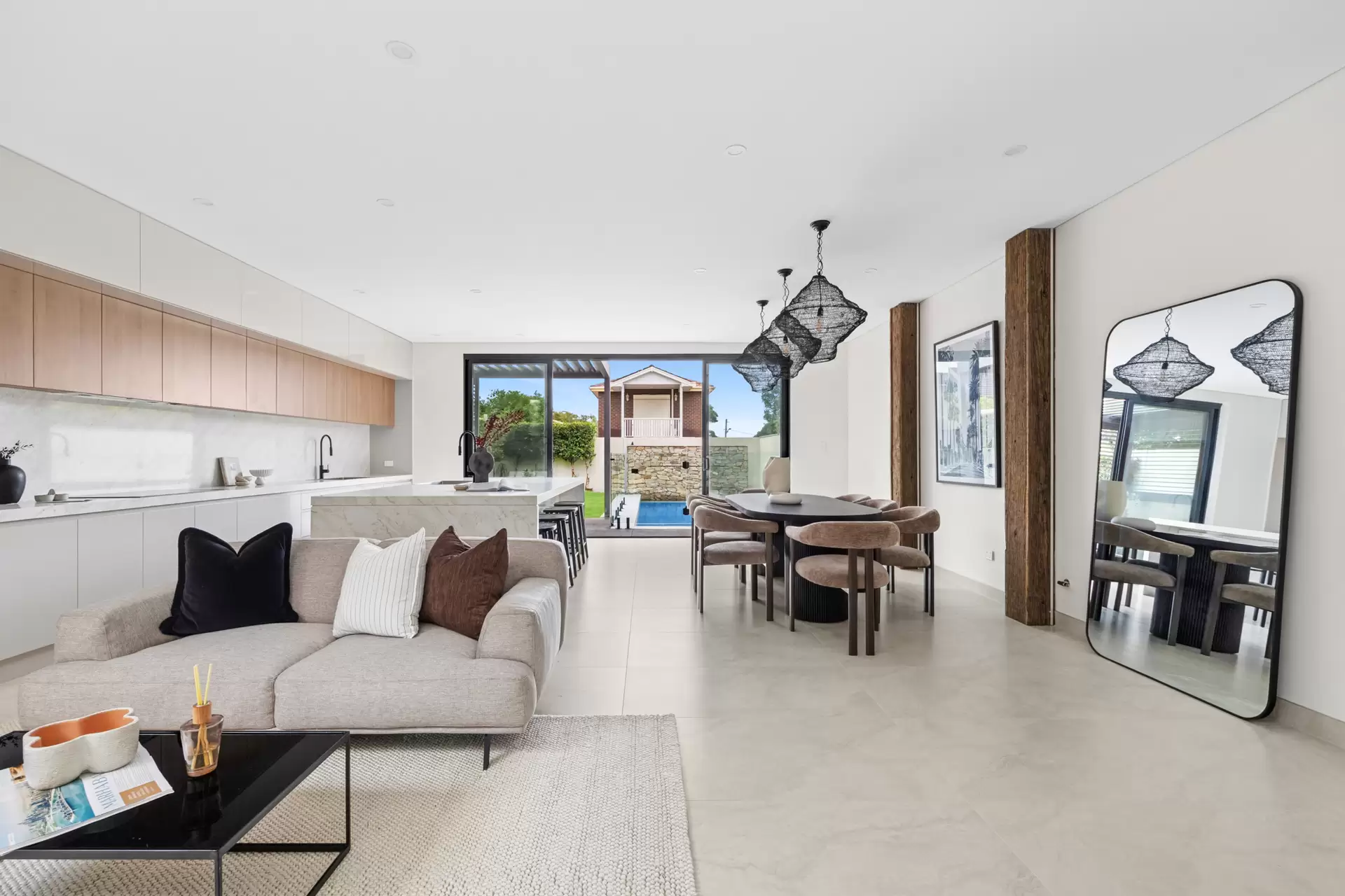 44 Gale Road, Maroubra Sold by Sydney Sotheby's International Realty - image 2