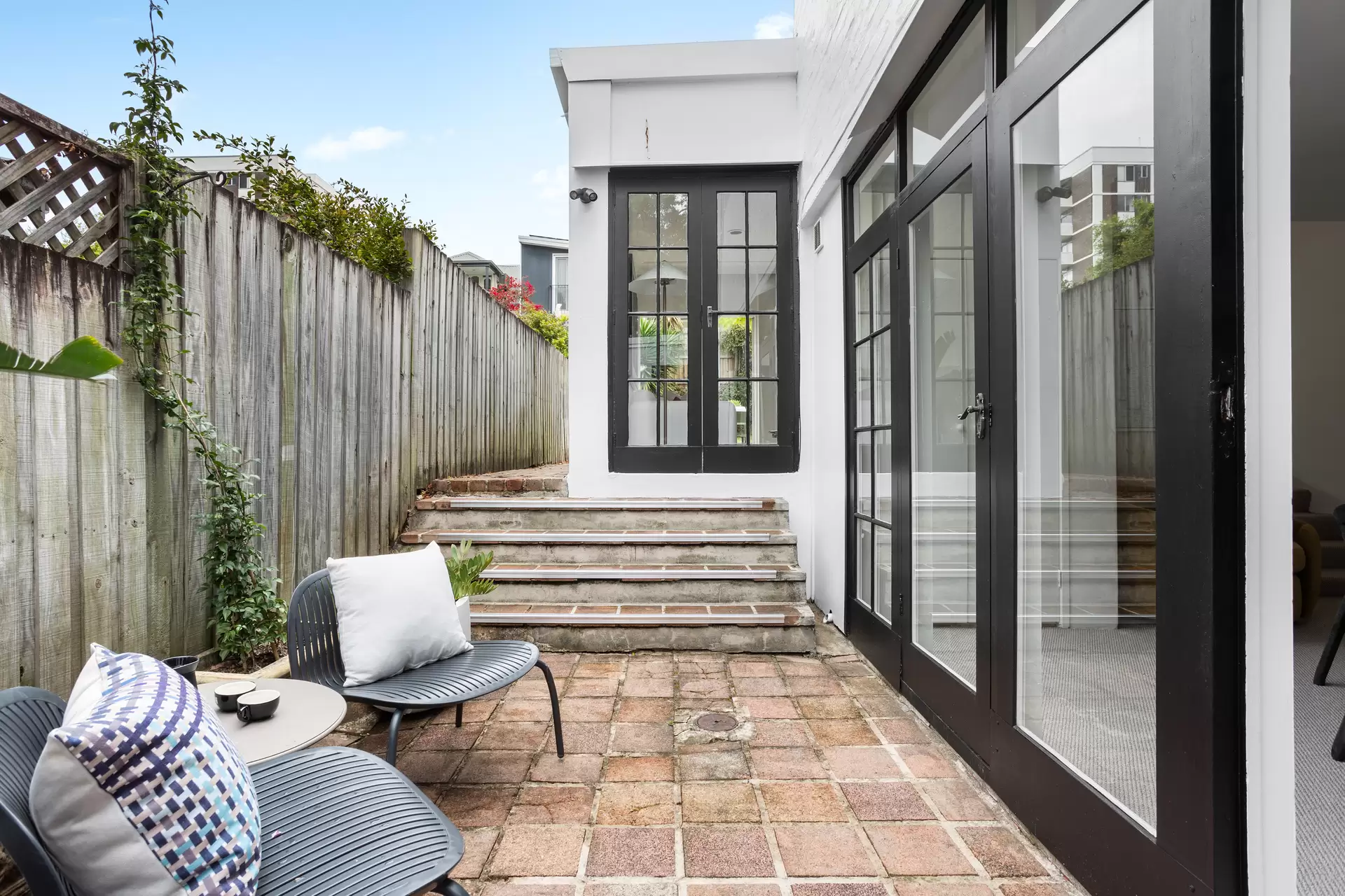 137 Paddington Street, Paddington Sold by Sydney Sotheby's International Realty - image 1