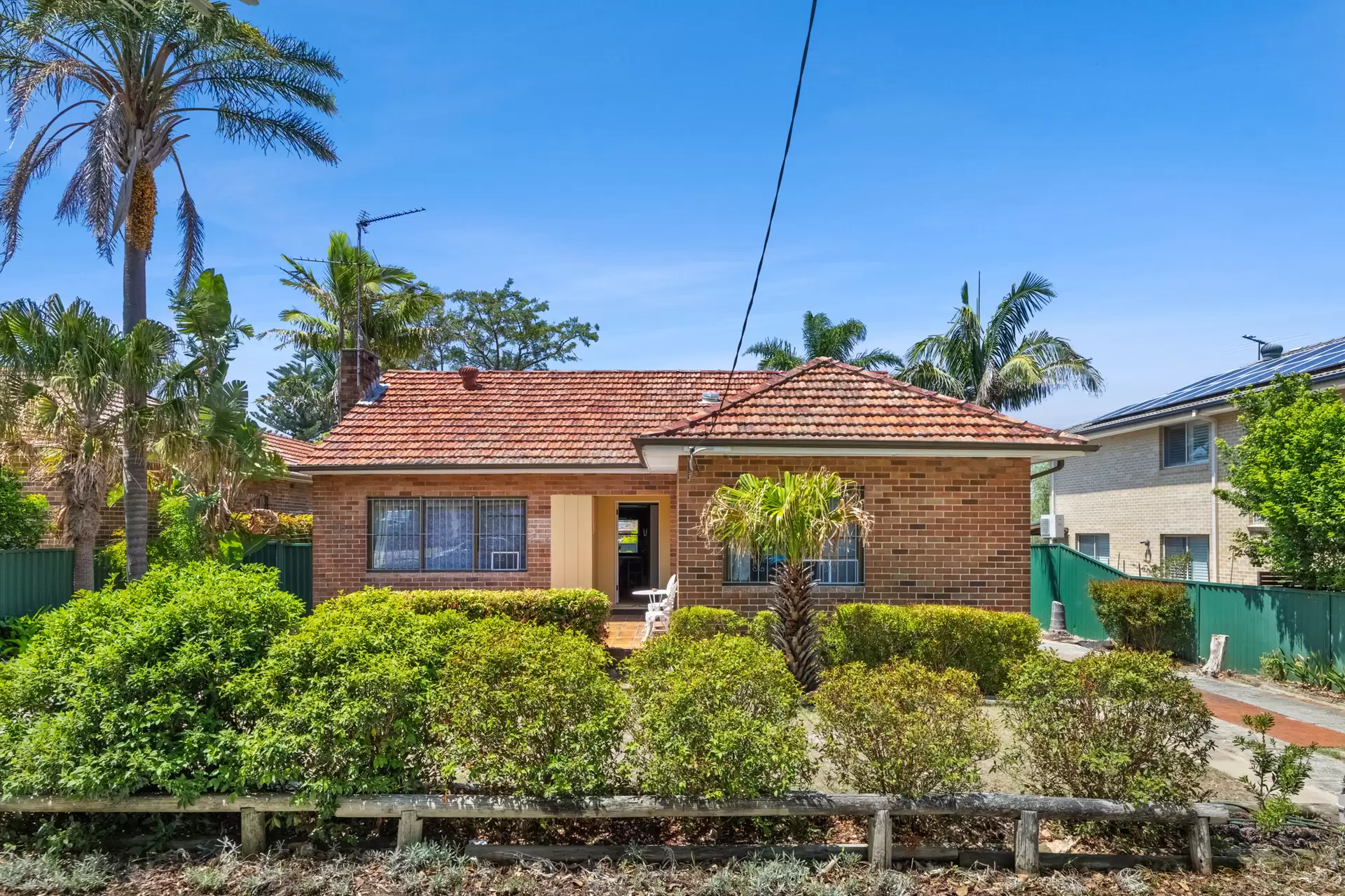 36 Banks Avenue, Pagewood Sold by Sydney Sotheby's International Realty - image 4