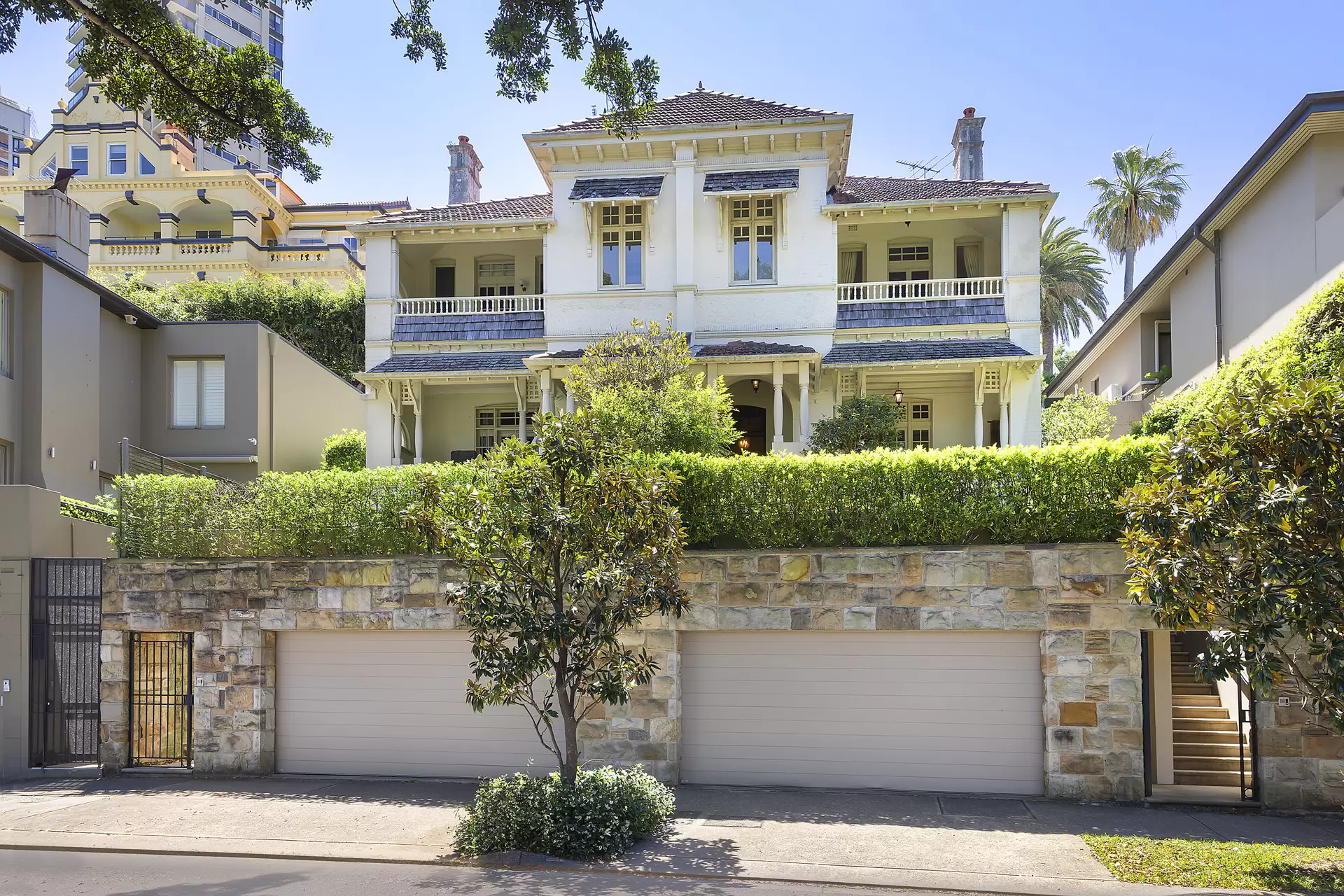 70 & 71 New Beach Road, Darling Point For Sale by Sydney Sotheby's International Realty - image 11