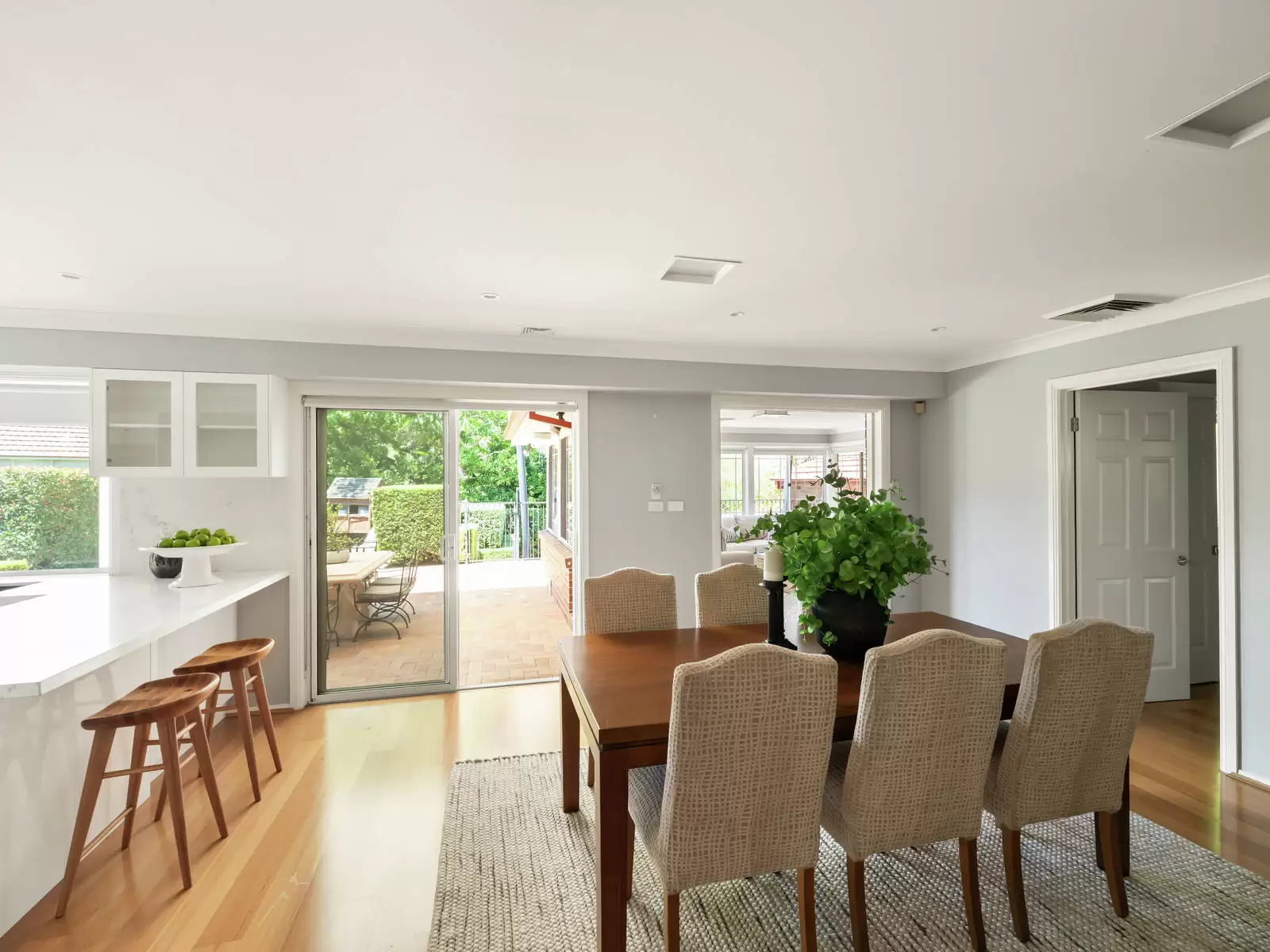 54 Cecil Street, Gordon Sold by Sydney Sotheby's International Realty - image 6