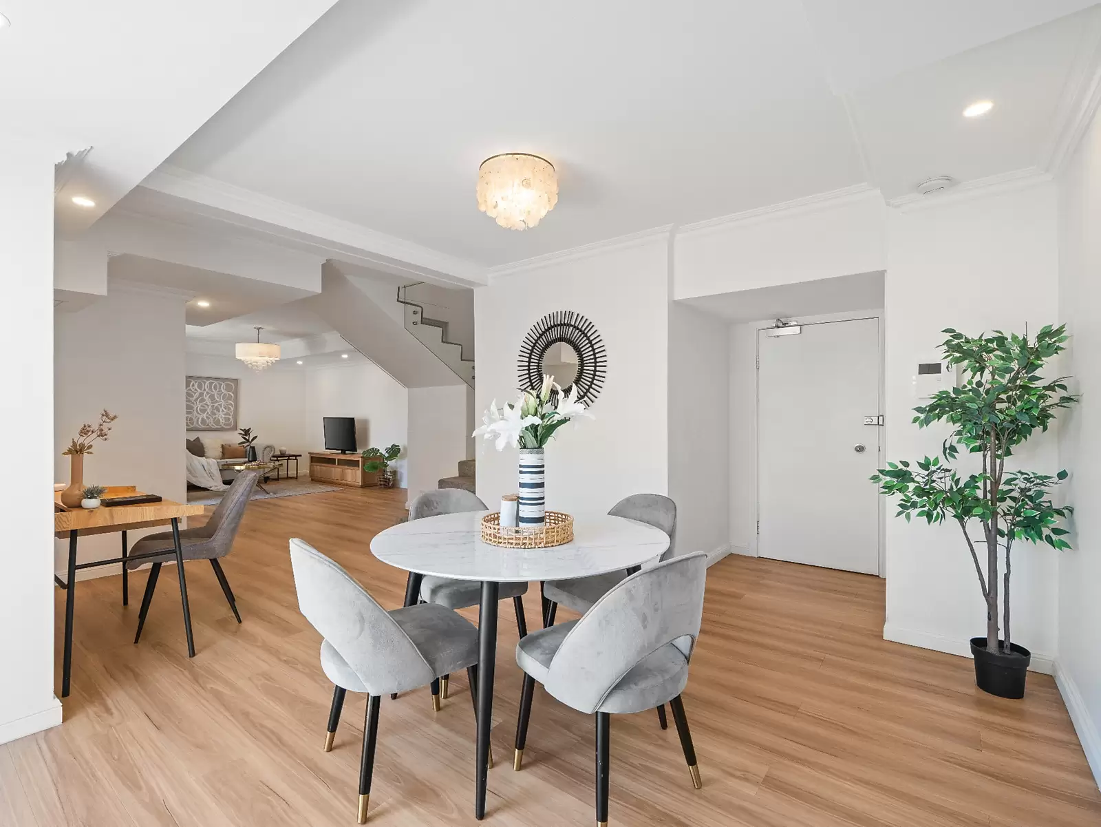 83/1-5 Harwood Street, Pyrmont Sold by Sydney Sotheby's International Realty - image 2