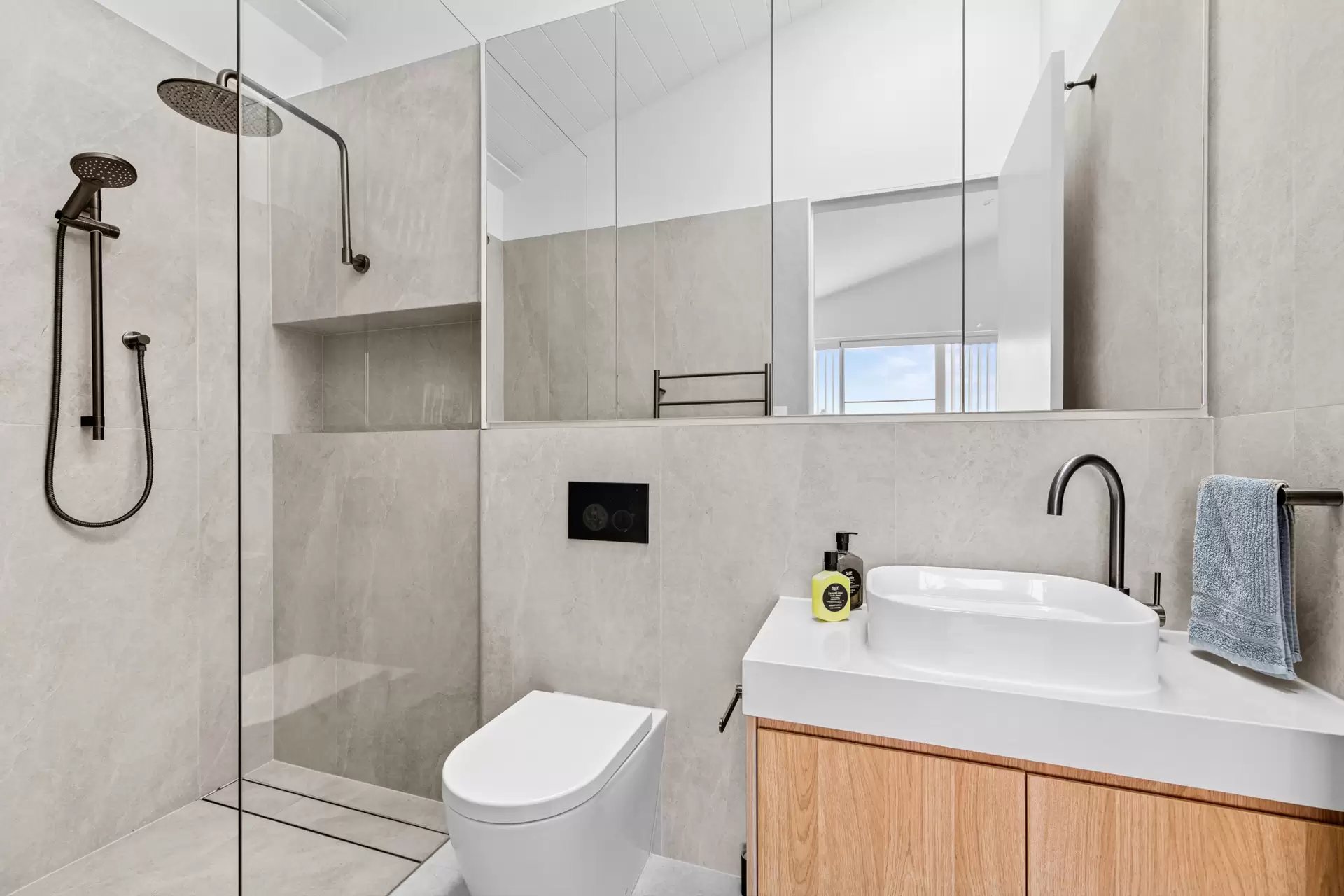 22 Moverly Road, Maroubra Sold by Sydney Sotheby's International Realty - image 13