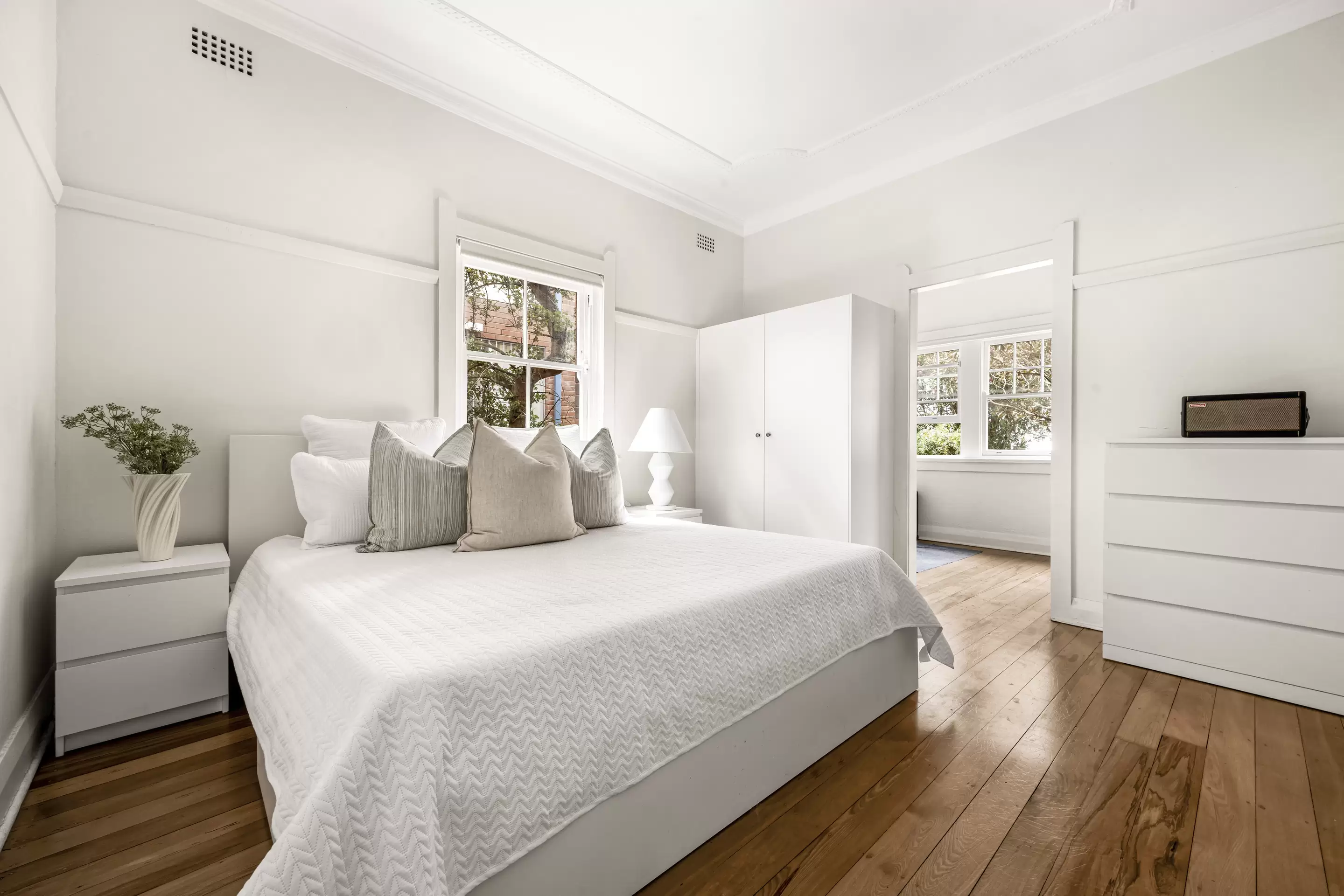 4/19 Brighton Boulevard, Bondi Beach Sold by Sydney Sotheby's International Realty - image 4