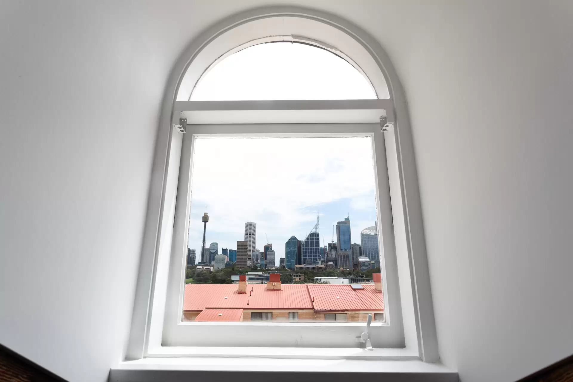 61 Victoria Street, Potts Point Sold by Sydney Sotheby's International Realty - image 1