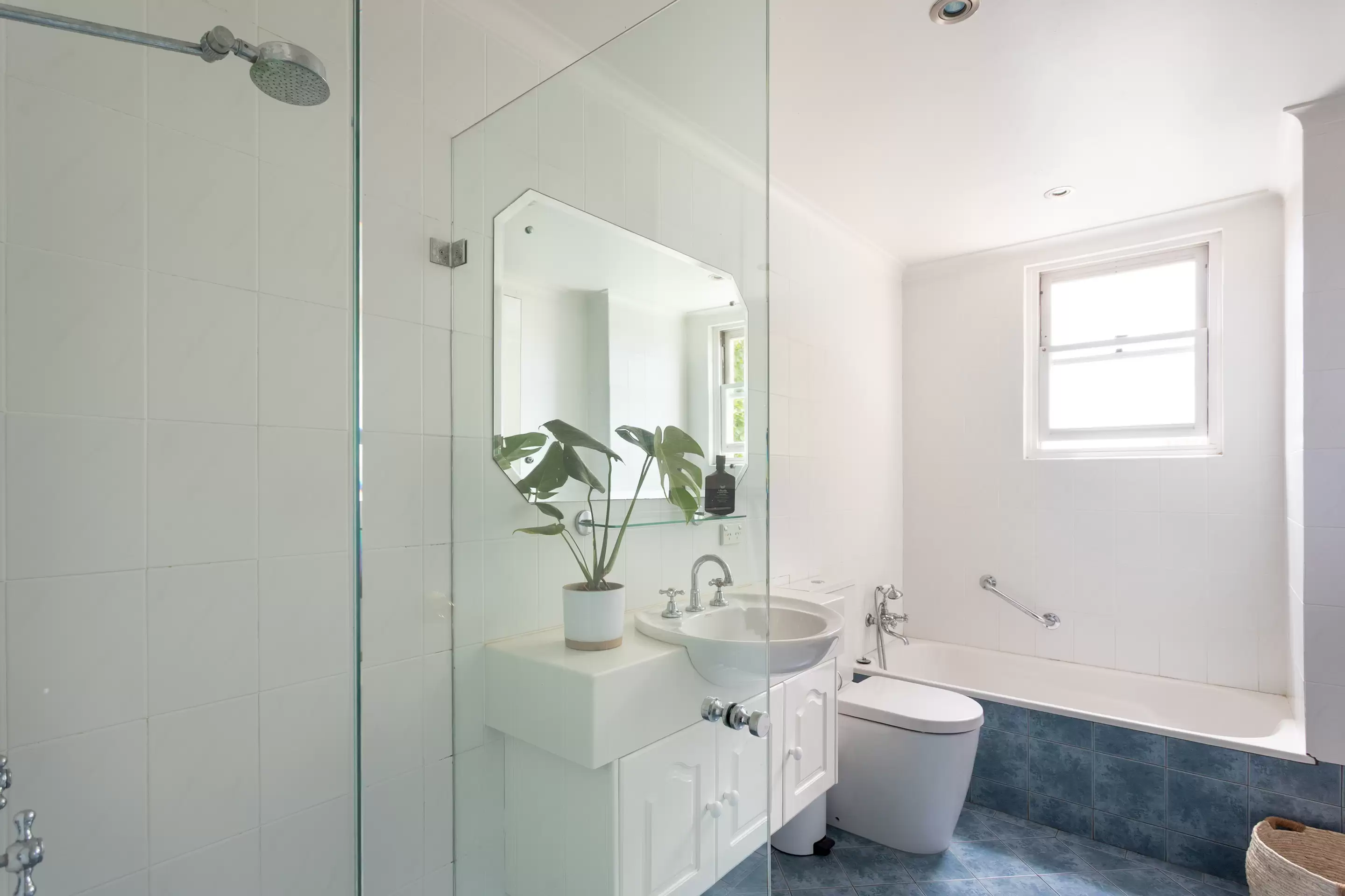 61 Victoria Street, Potts Point Sold by Sydney Sotheby's International Realty - image 14