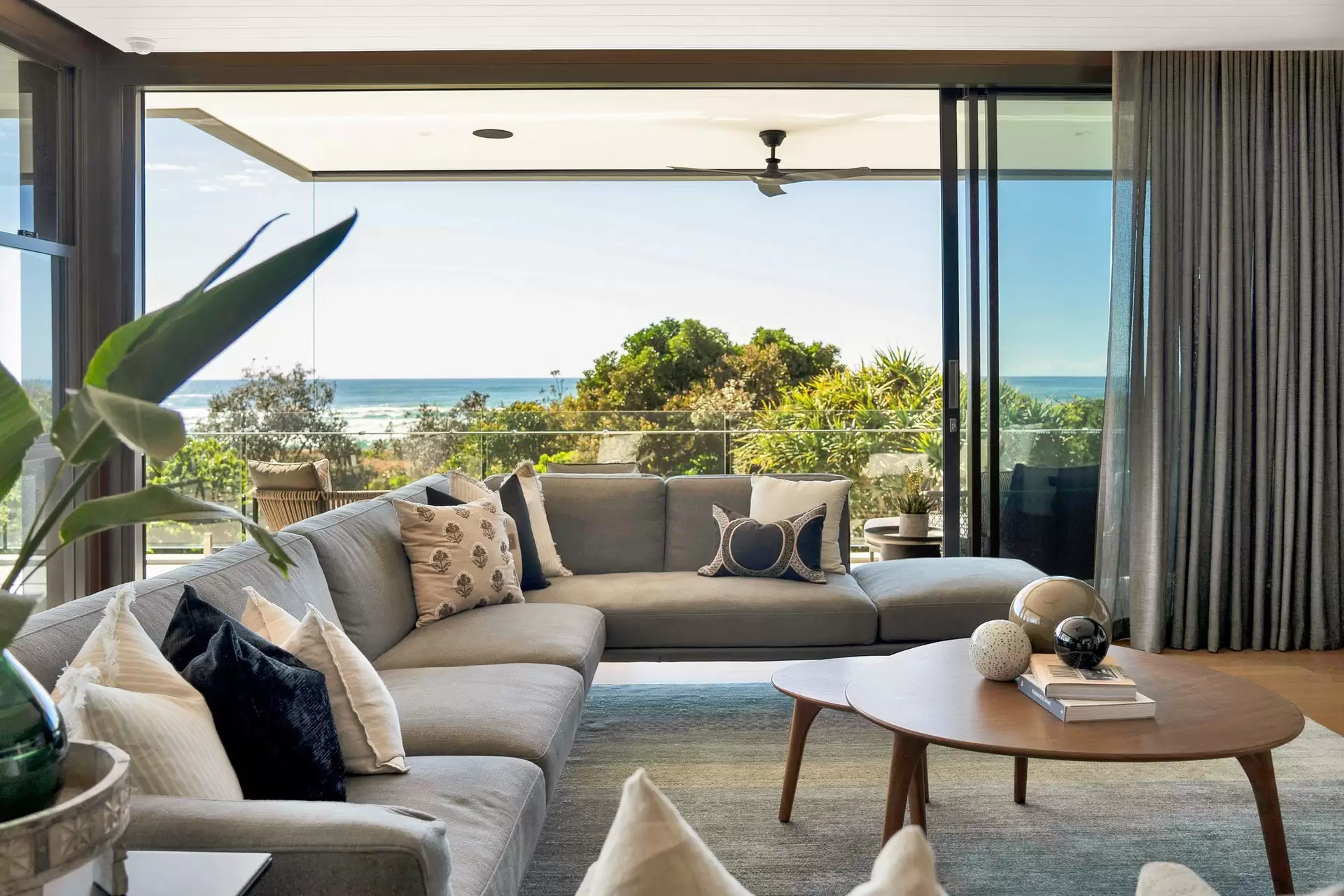 8 Palm Avenue, Cabarita Beach For Sale by Sydney Sotheby's International Realty - image 9