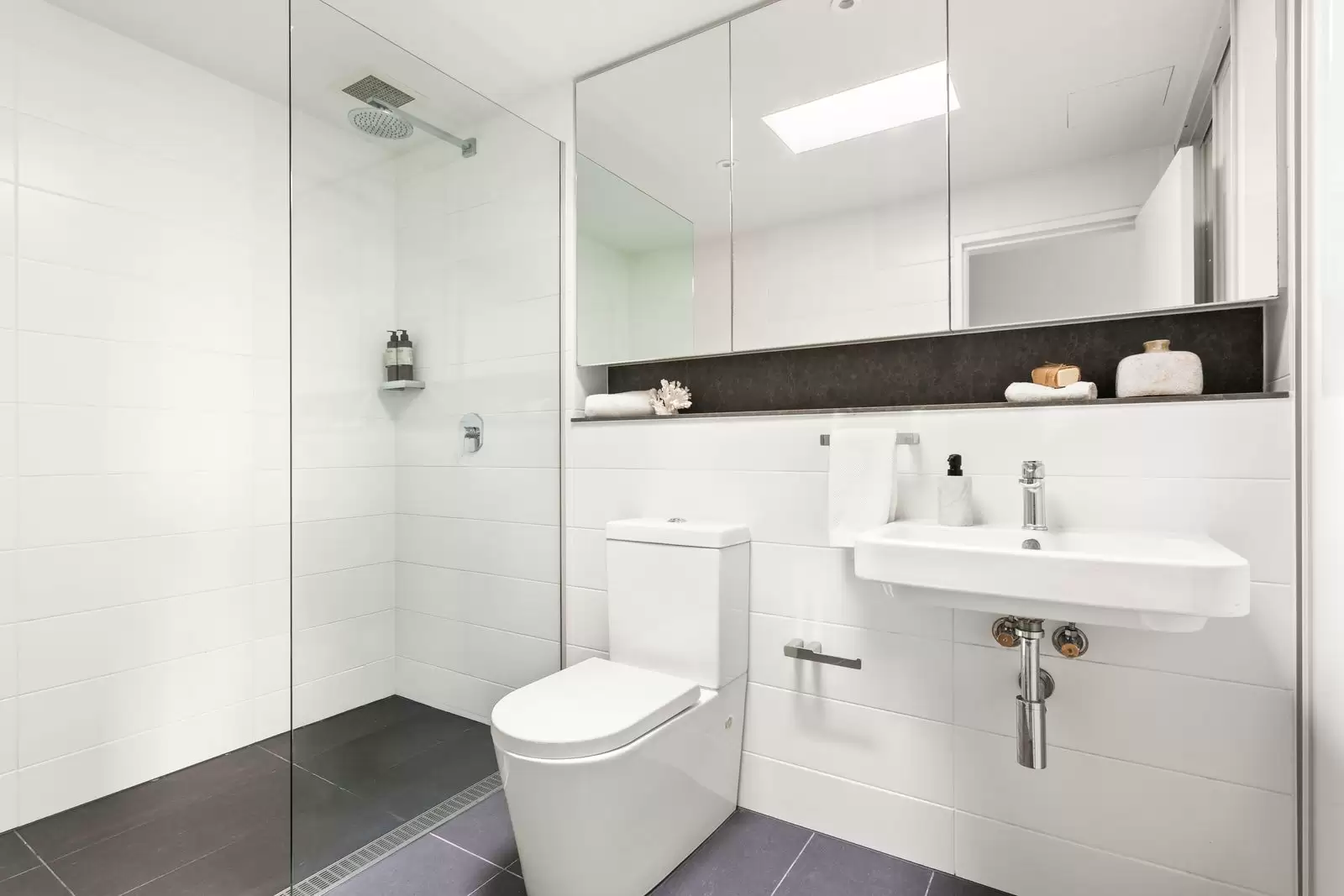 32/254 Wardell Road, Marrickville Sold by Sydney Sotheby's International Realty - image 5