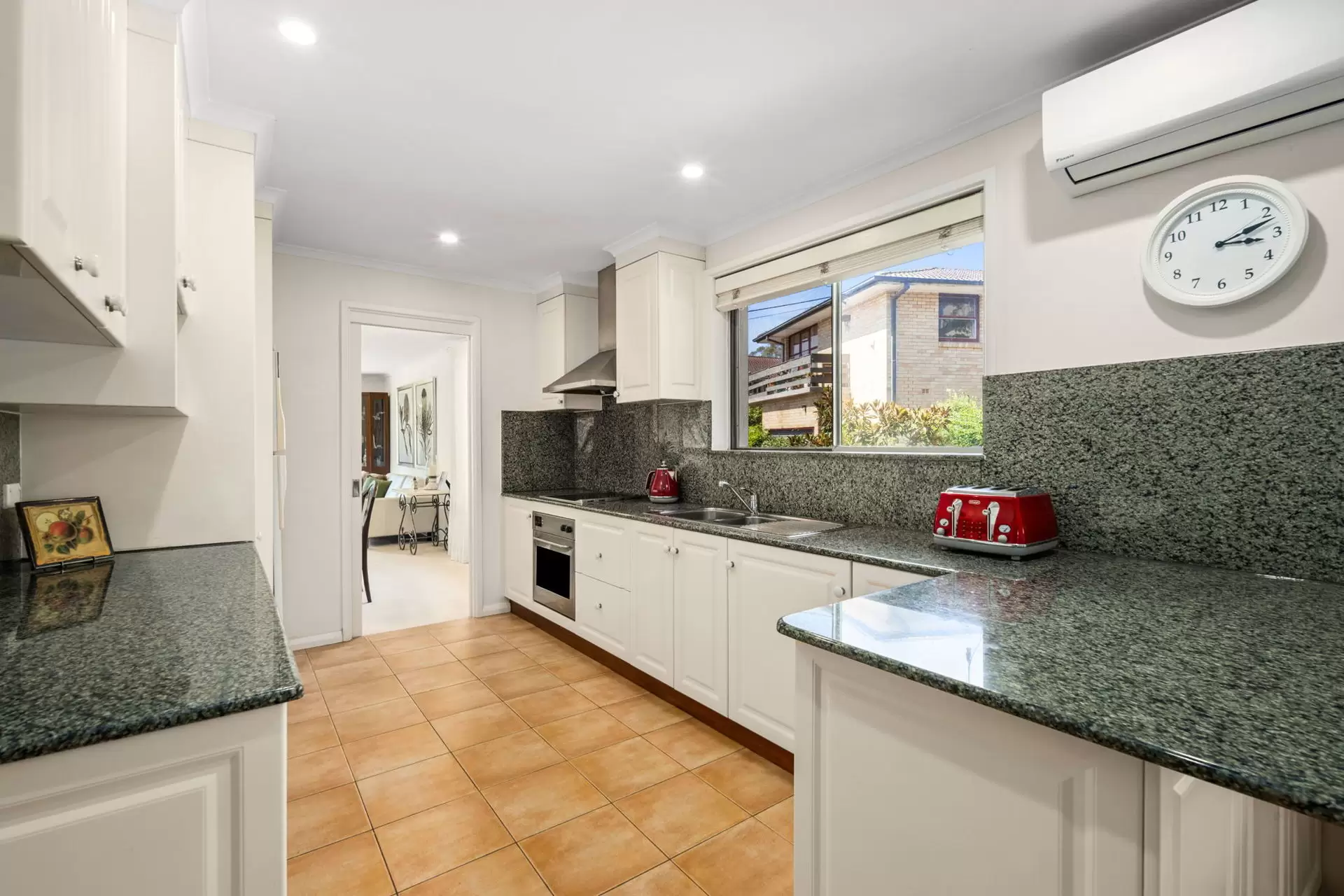 6 Popplewell Place, South Coogee Sold by Sydney Sotheby's International Realty - image 5