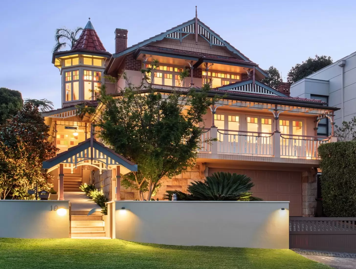 10 Courallie Road, Northbridge Sold by Sydney Sotheby's International Realty - image 1