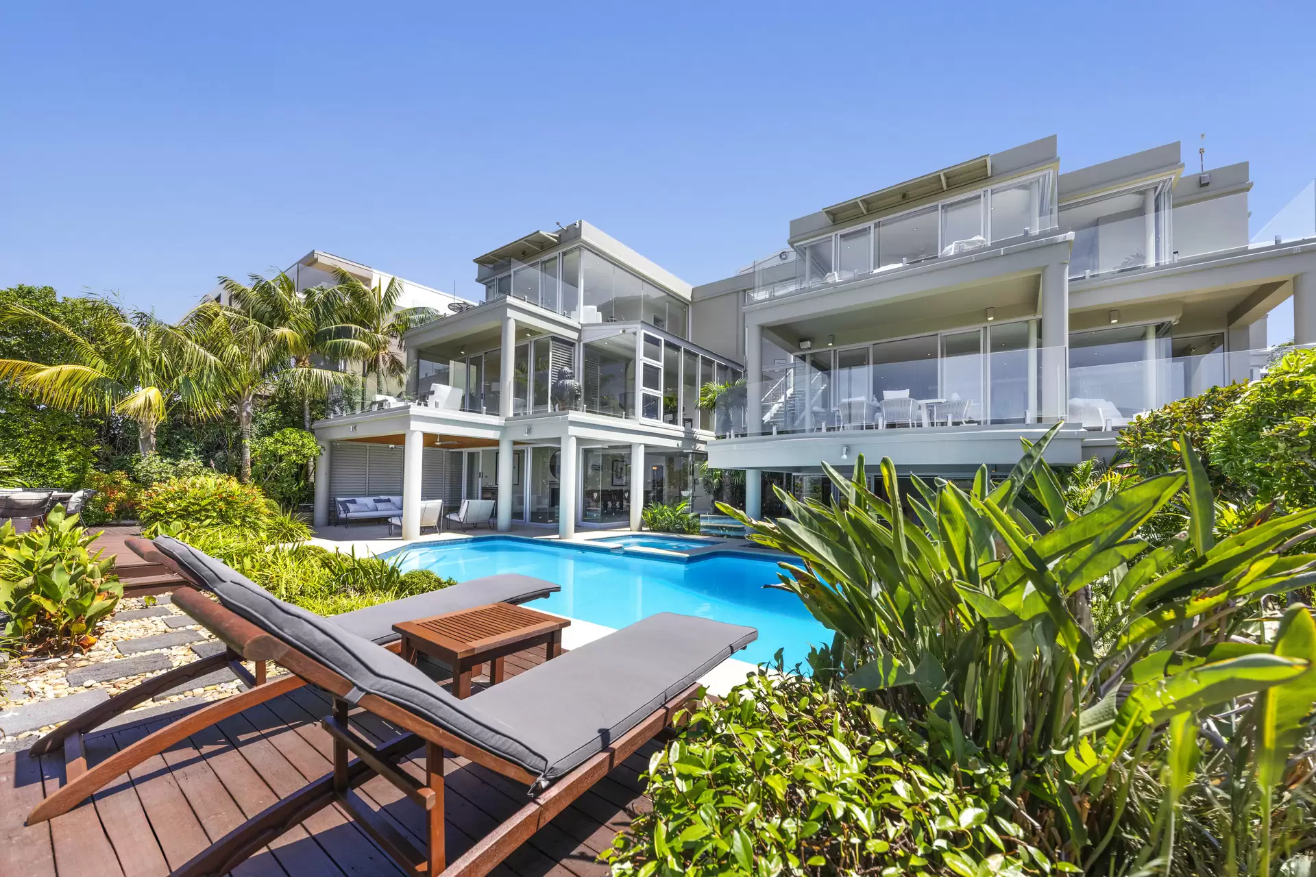 5 Moore Street, Clontarf Sold by Sydney Sotheby's International Realty - image 30