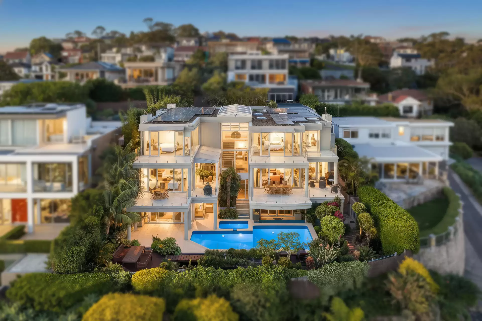 5 Moore Street, Clontarf Sold by Sydney Sotheby's International Realty - image 3