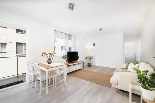 16/21-23 Koorala Street, Manly Vale Sold by Sydney Sotheby's International Realty